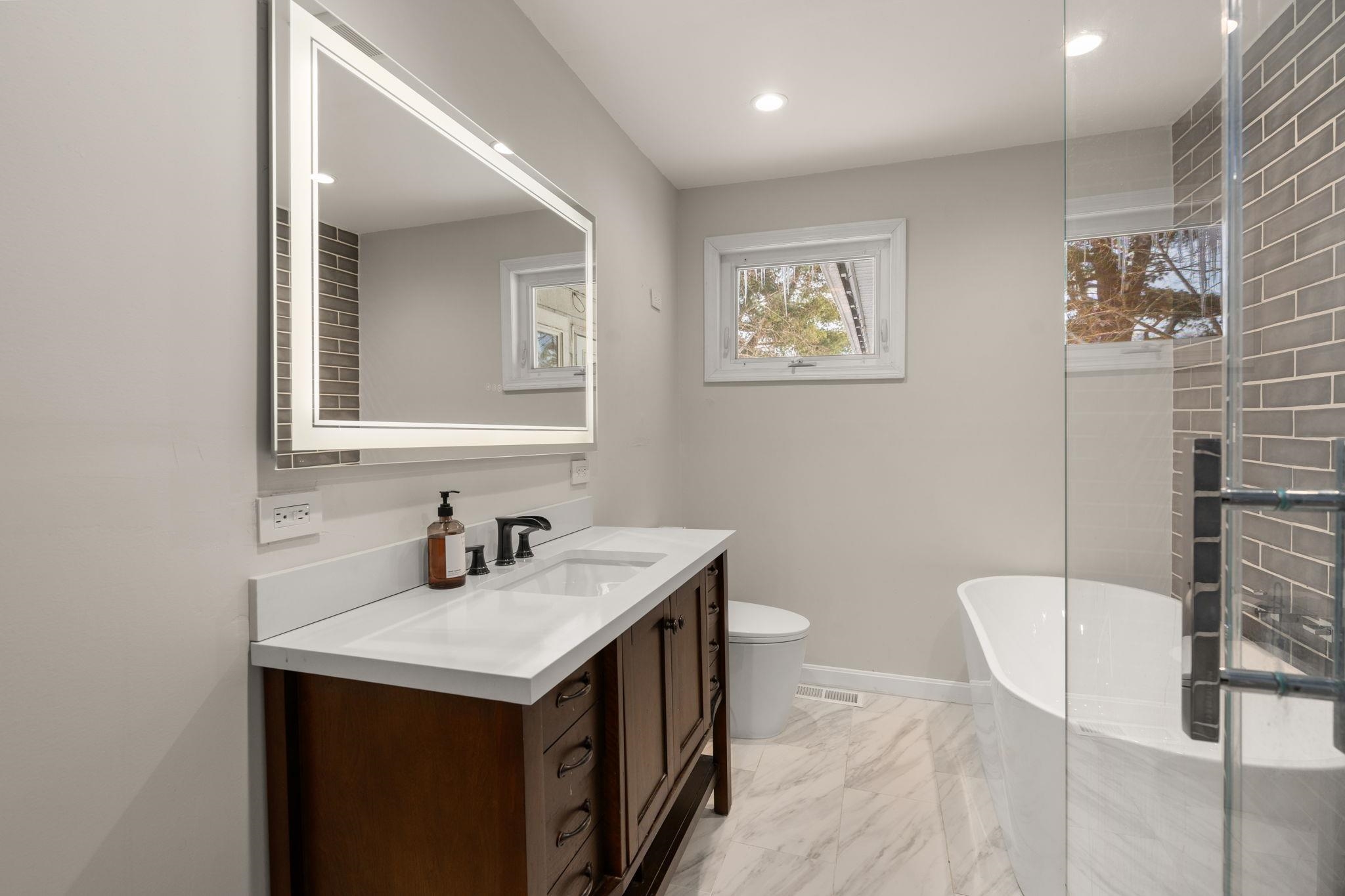 48 Butler St, Salem, NH 03079