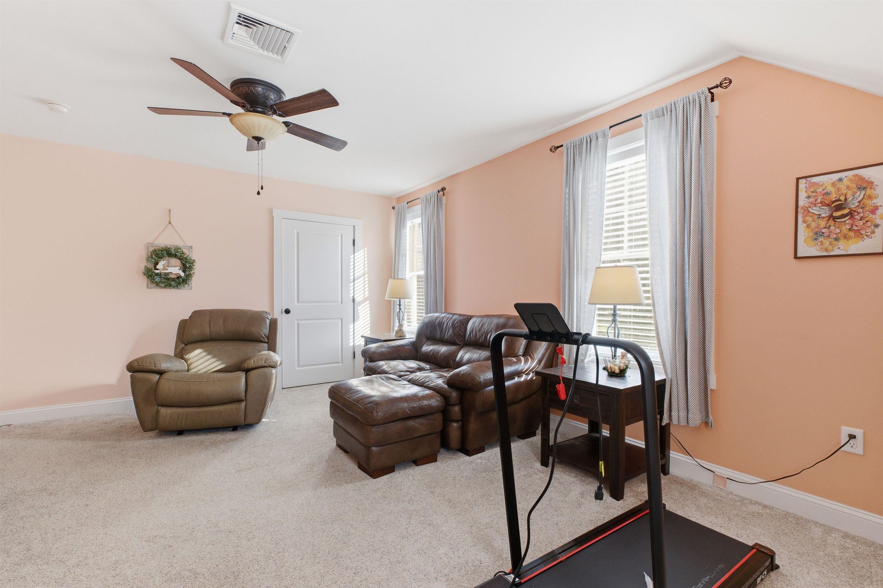 13 Dow Rd, Mont Vernon, NH 03057