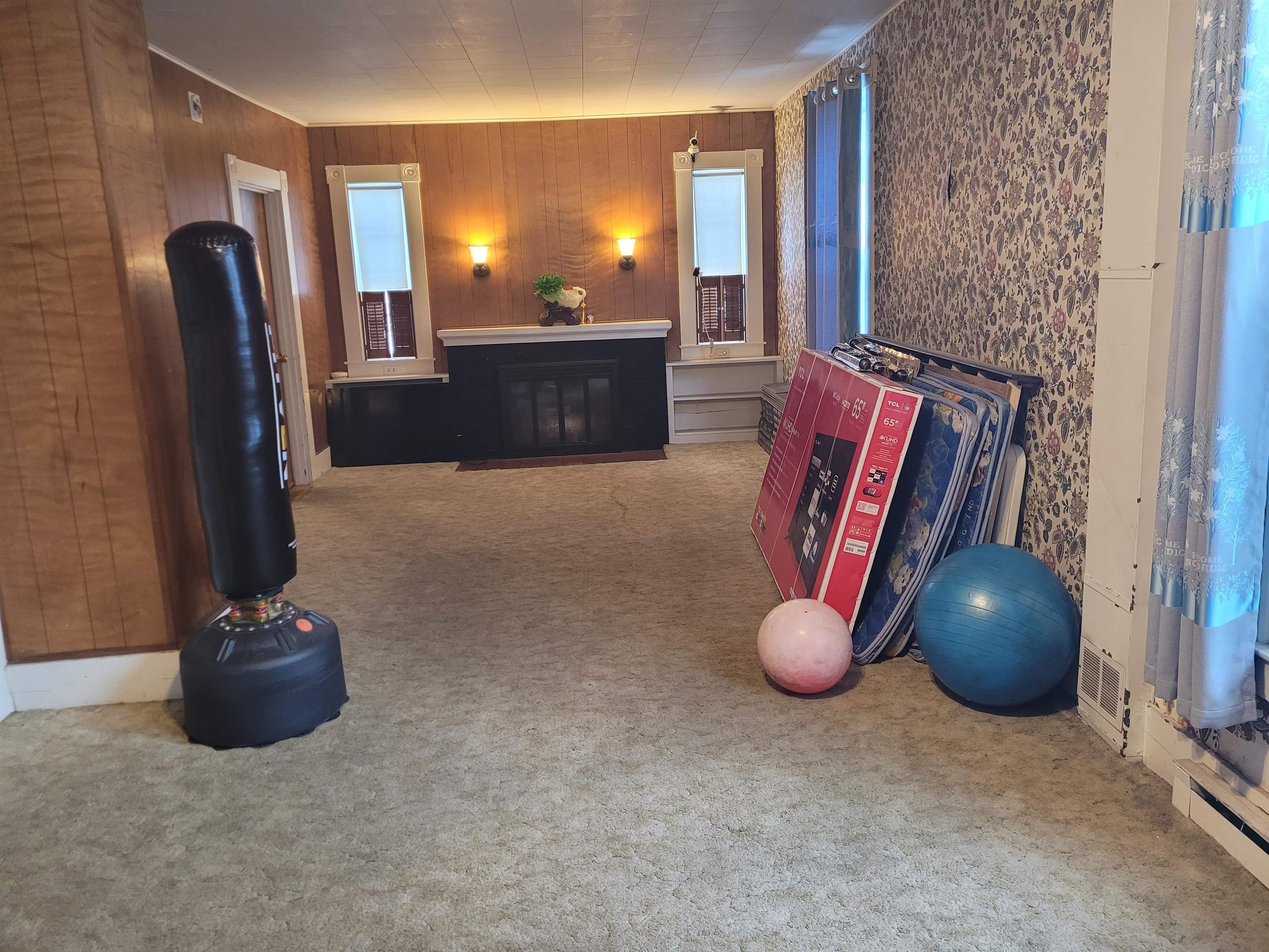 Homes for sale in Lyndon, VT | 4 Tulip St, Lyndon, VT 05851 | MLS# 5075241