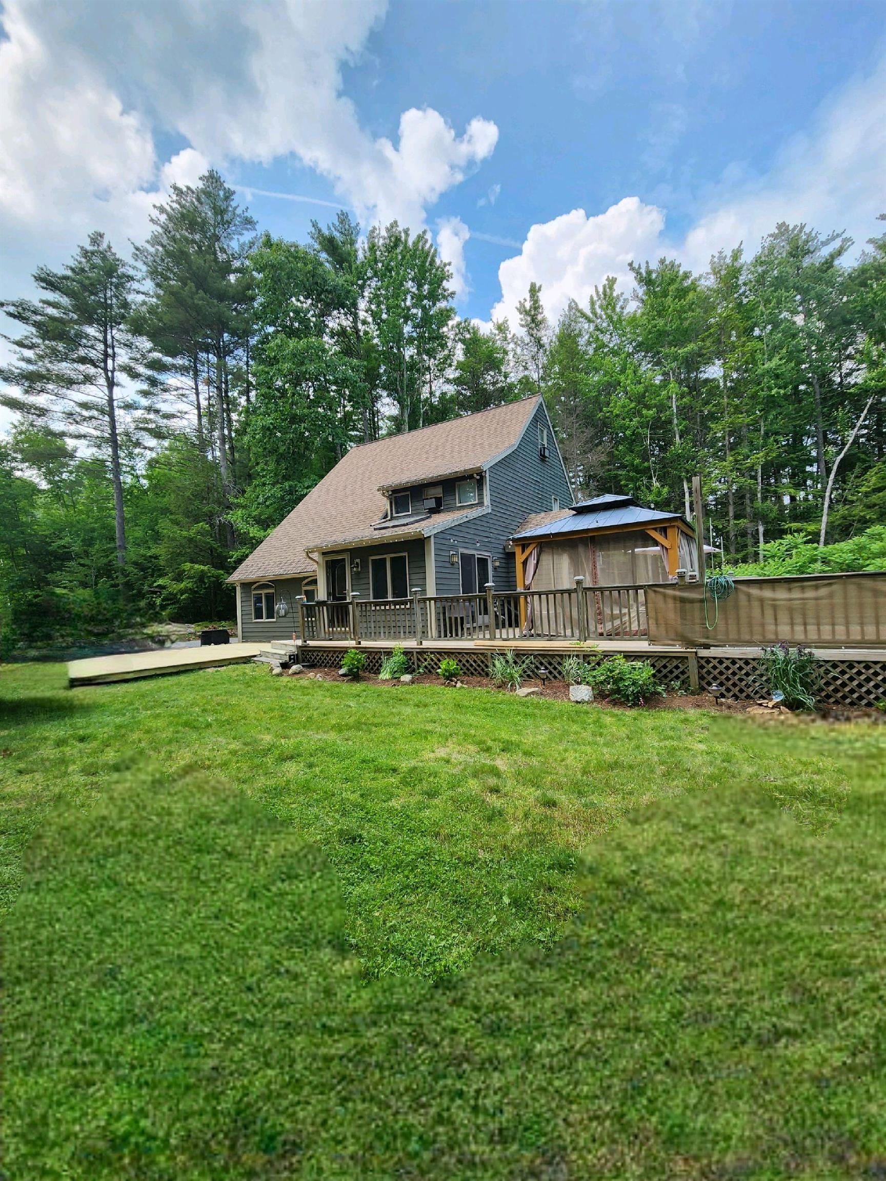 66 Hawke Ln, Danville, NH 03819