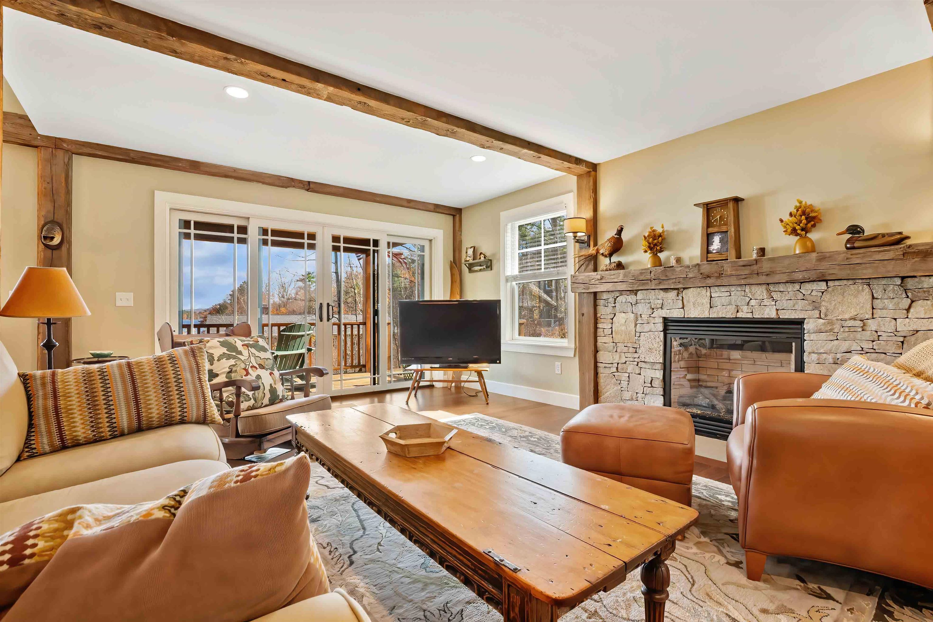 760 Pleasant St, New London, NH 03257