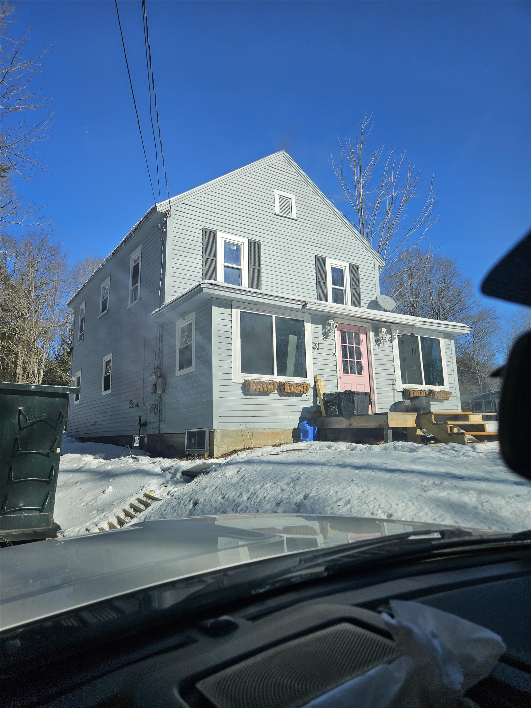 31 Pleasant St, Antrim, NH 03440