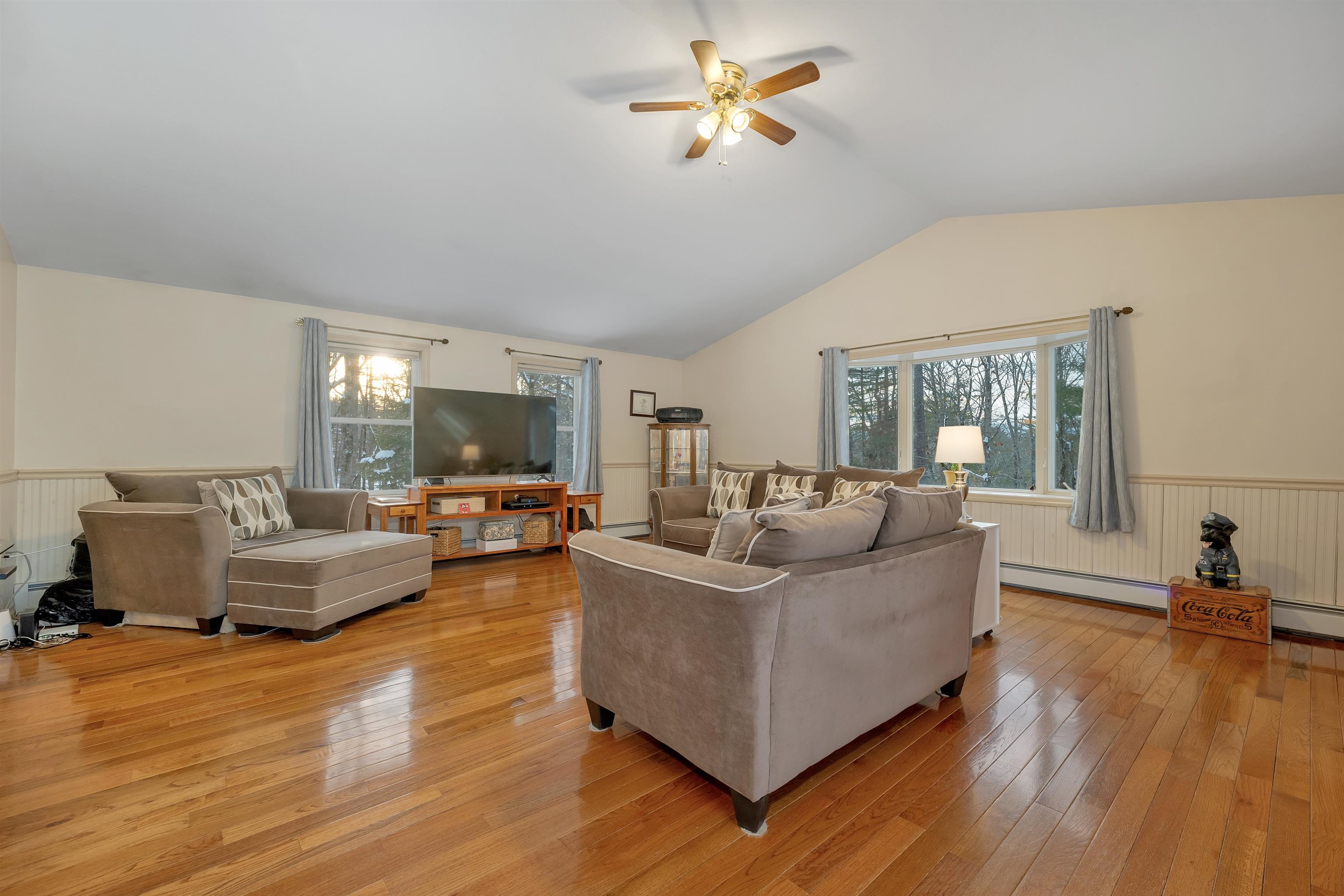 289 Davis Hill Rd, Conway, NH 03813