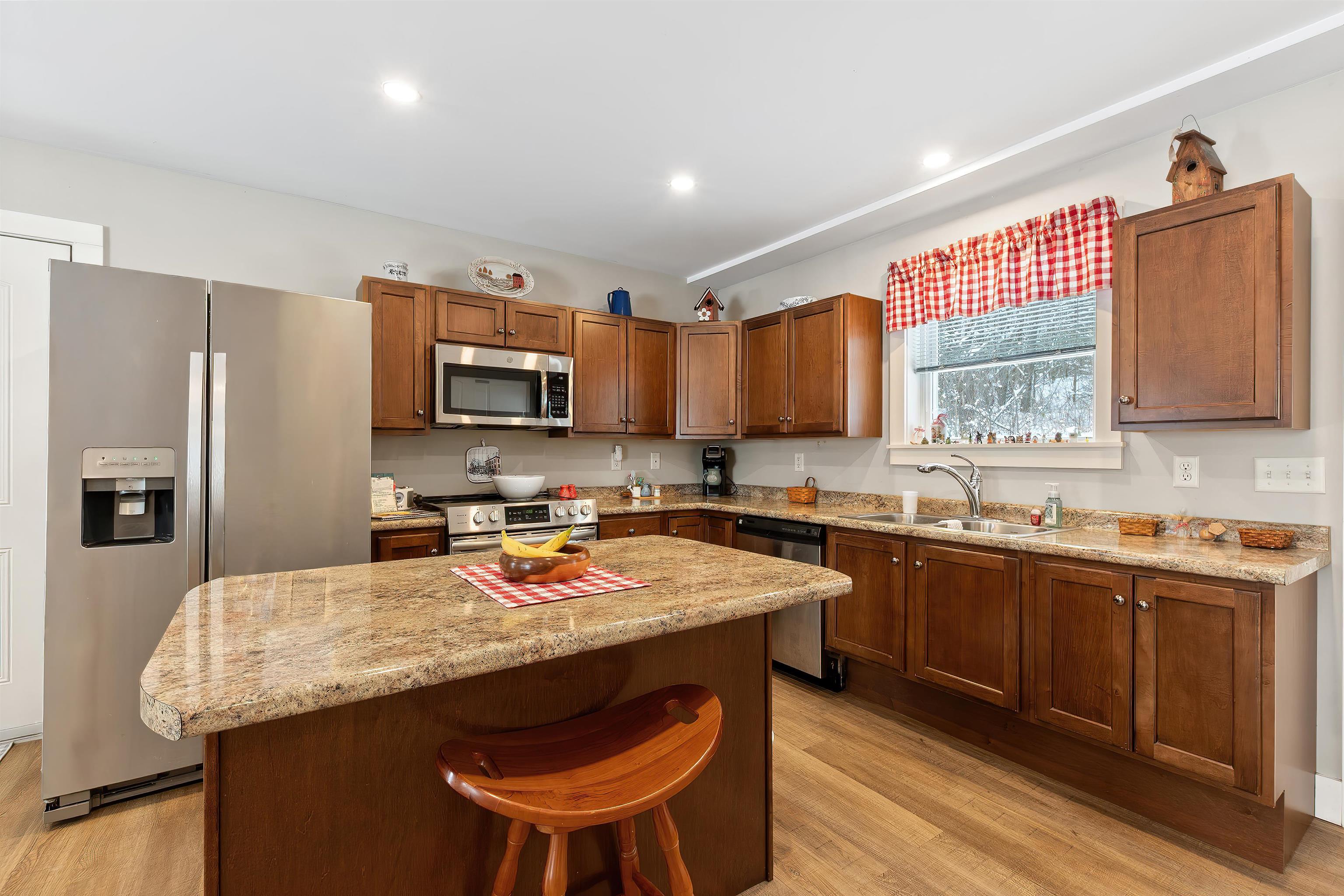 30 Pine St, Newport, NH 03773