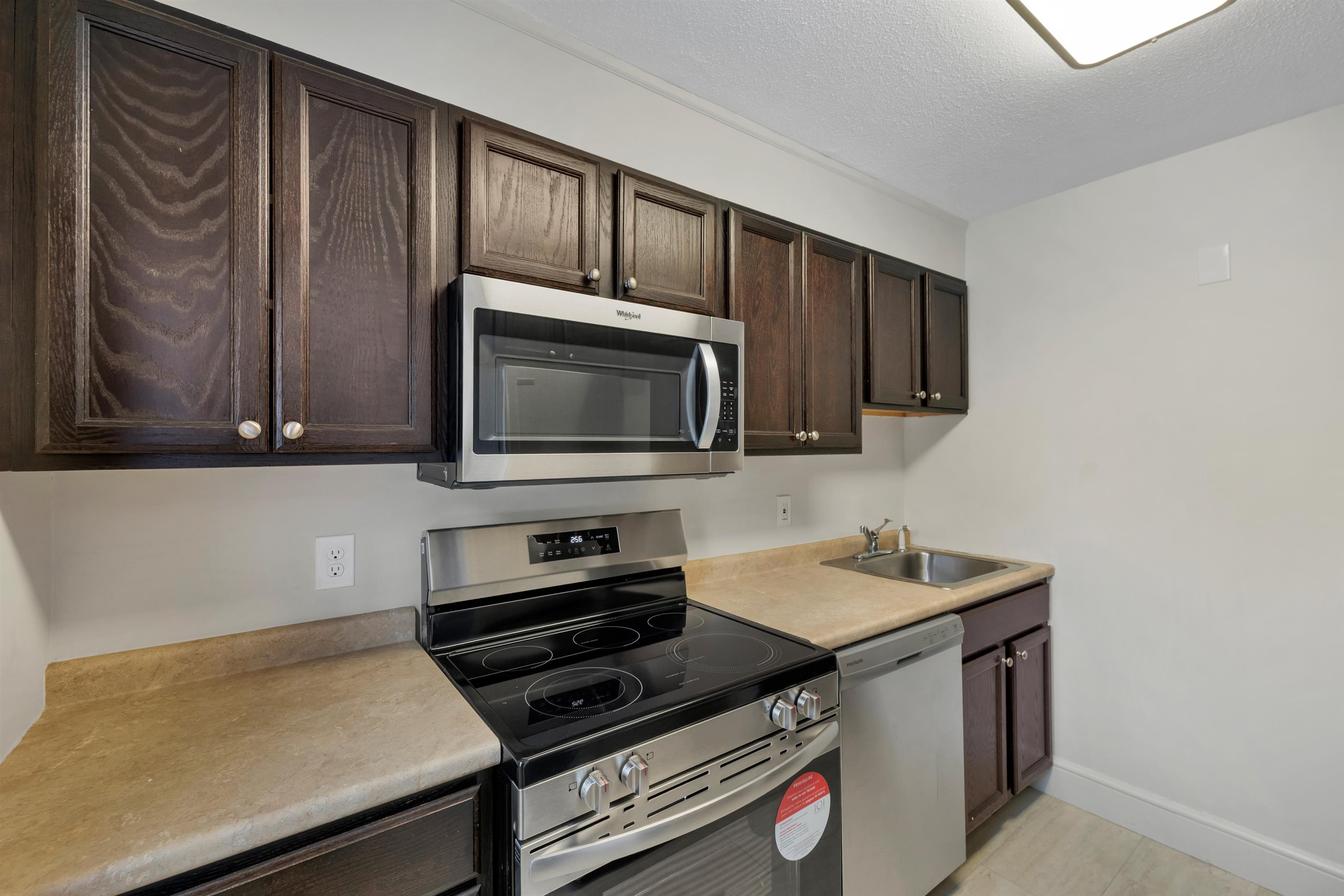 616 Portland St, Rochester, NH 03867