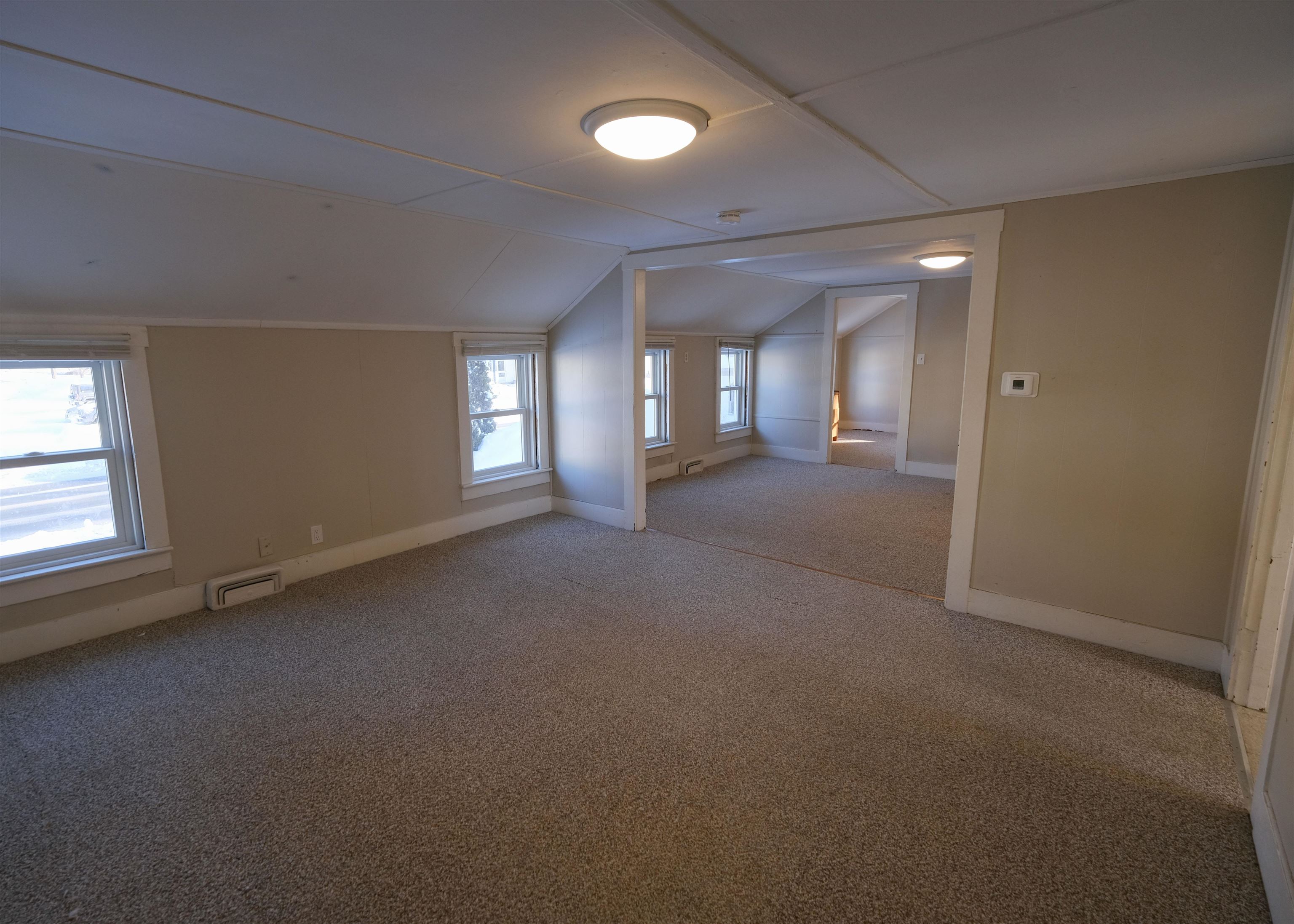 Unit 2 - Living/Dining 24660635