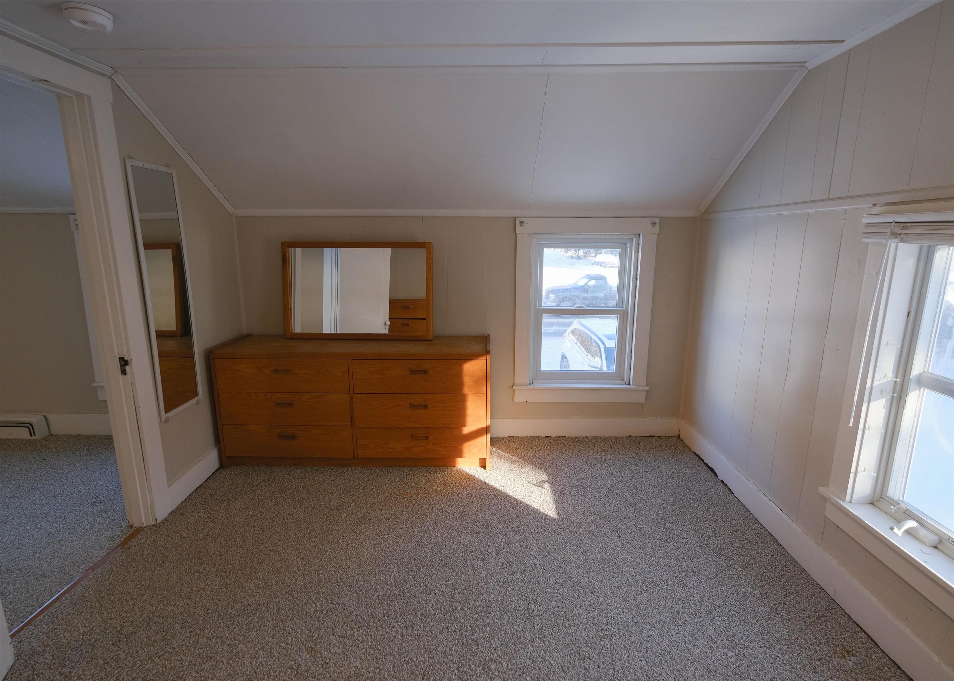 Unit 2 - Bedroom 2 24660654