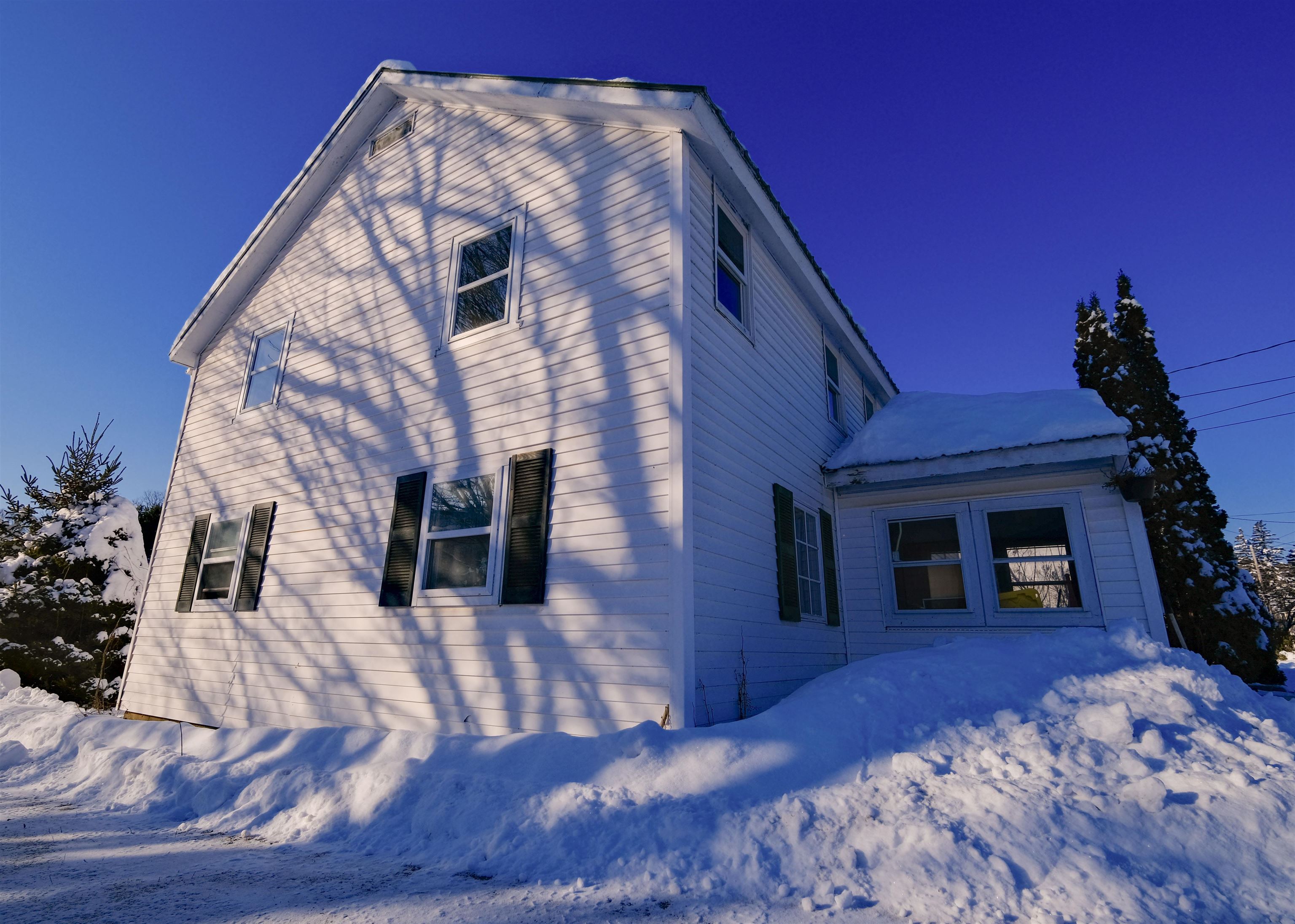 Side Exterior 24660664
