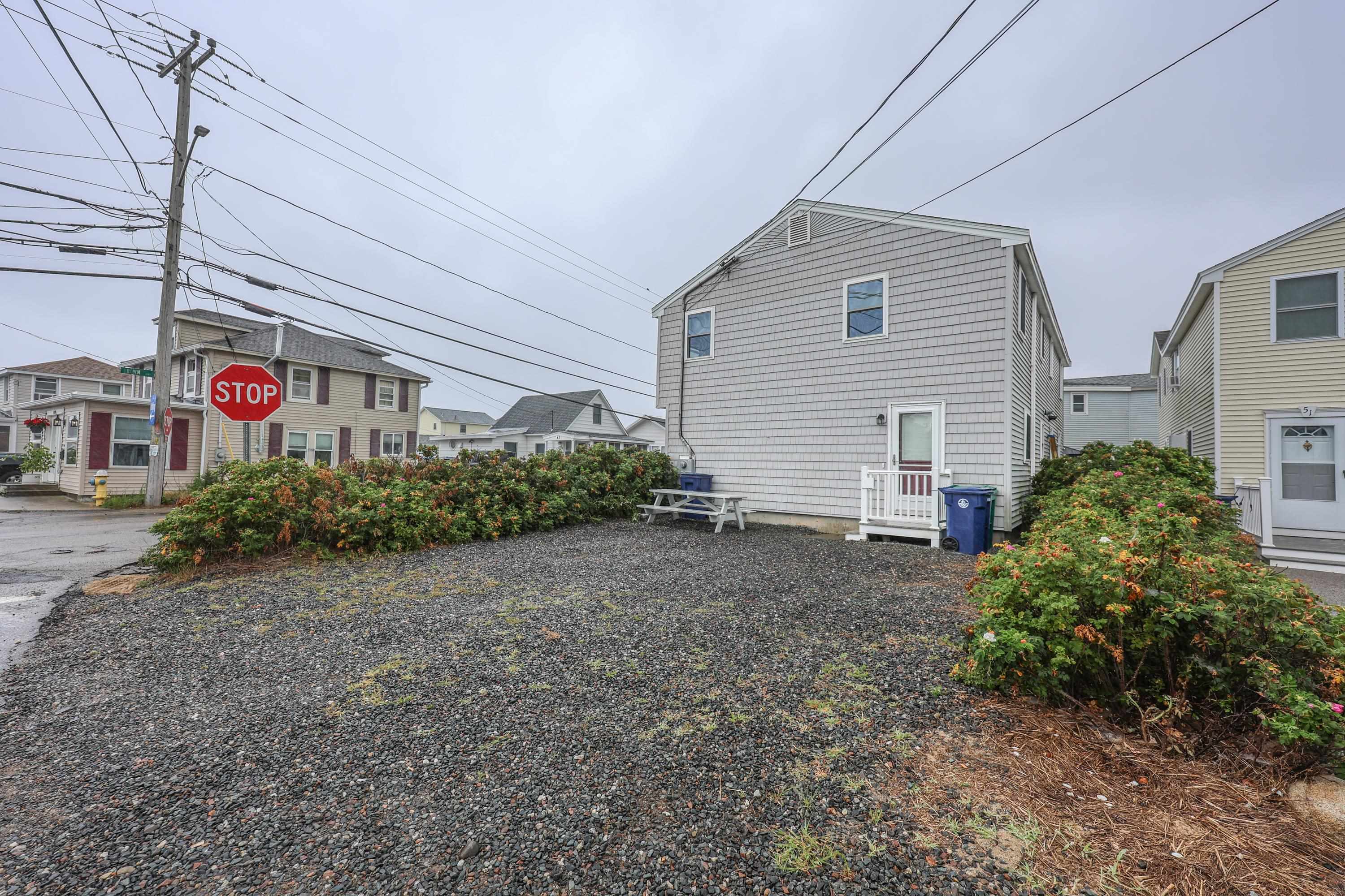 42 Brown Ave, Hampton, NH 03842