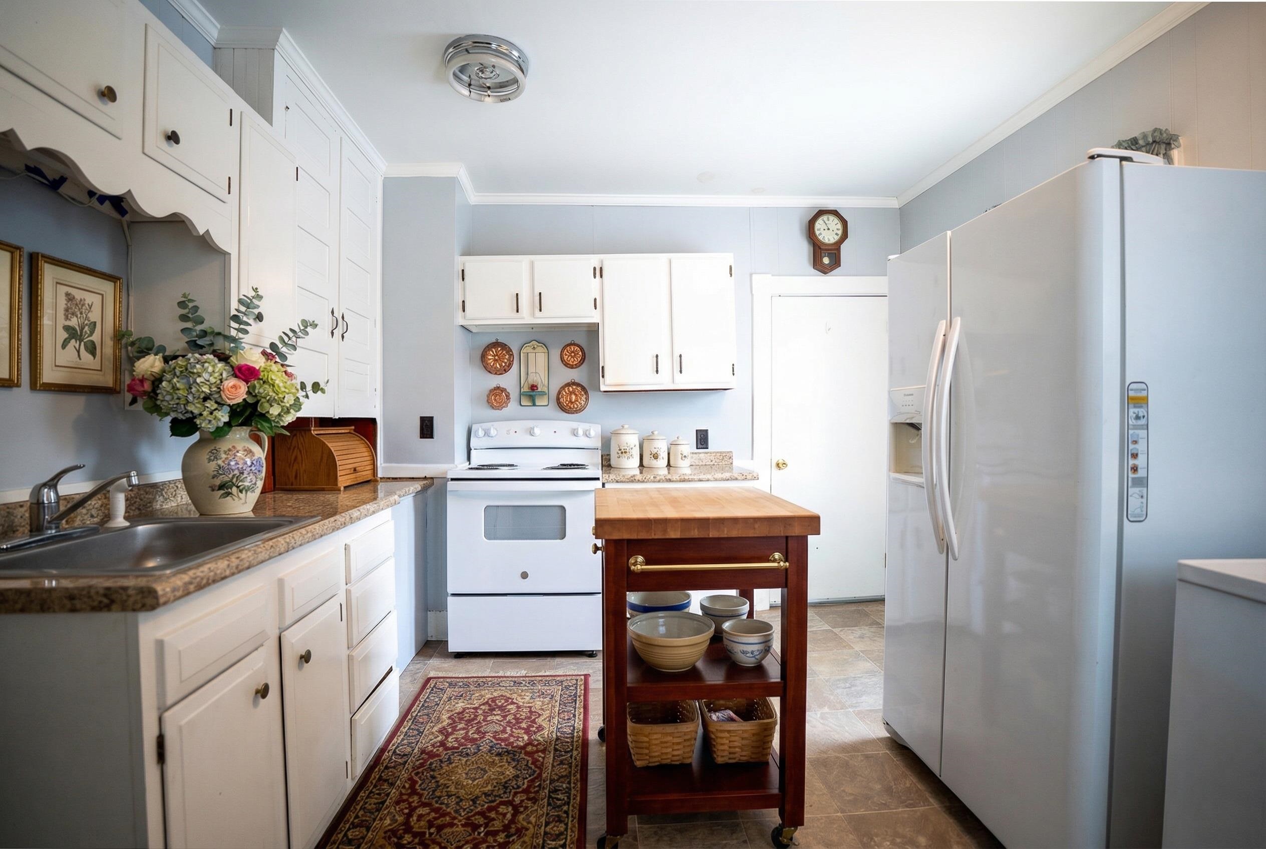 Homes for sale in St. Johnsbury, VT | 115 Green St, St. Johnsbury, VT 05819 | MLS# 5075316