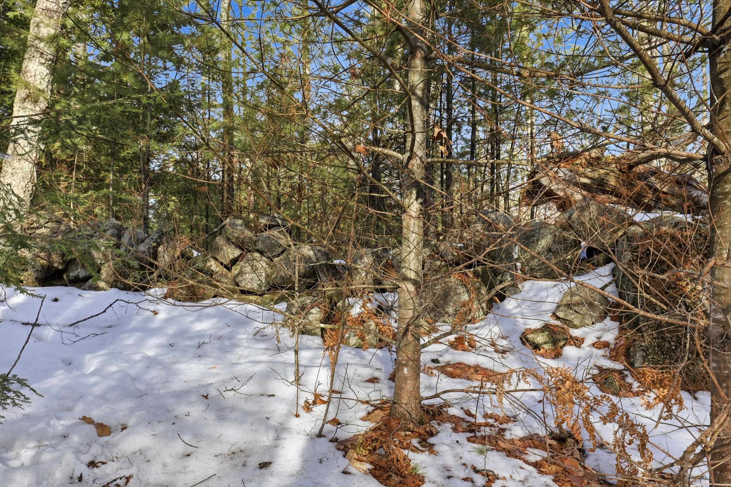 Stone walls aplenty
