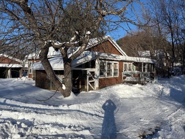 3 Newport Ave, Newport, NH 03773