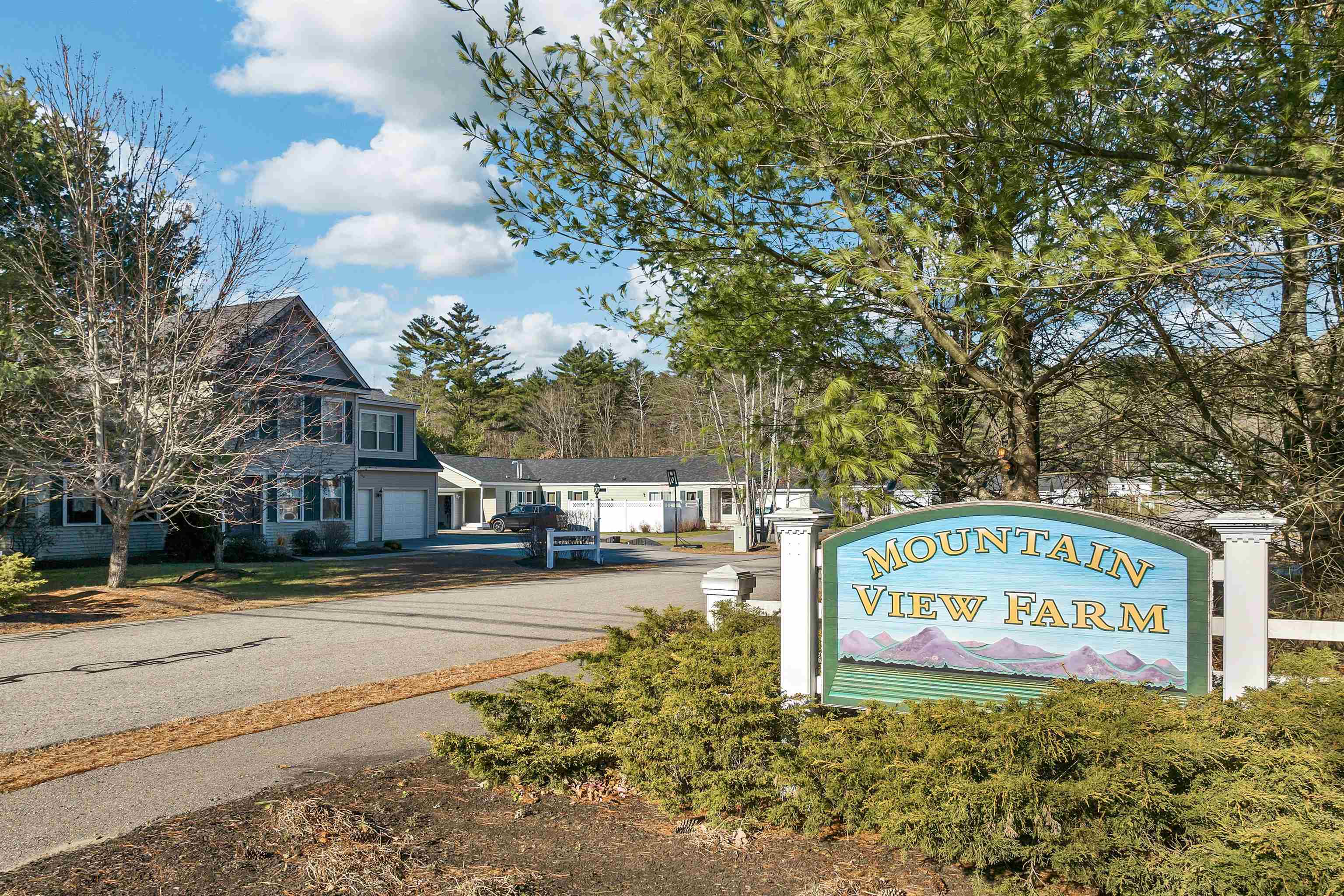 18-B Wildflower Ln #208-97-8-2, Plymouth, NH 03264