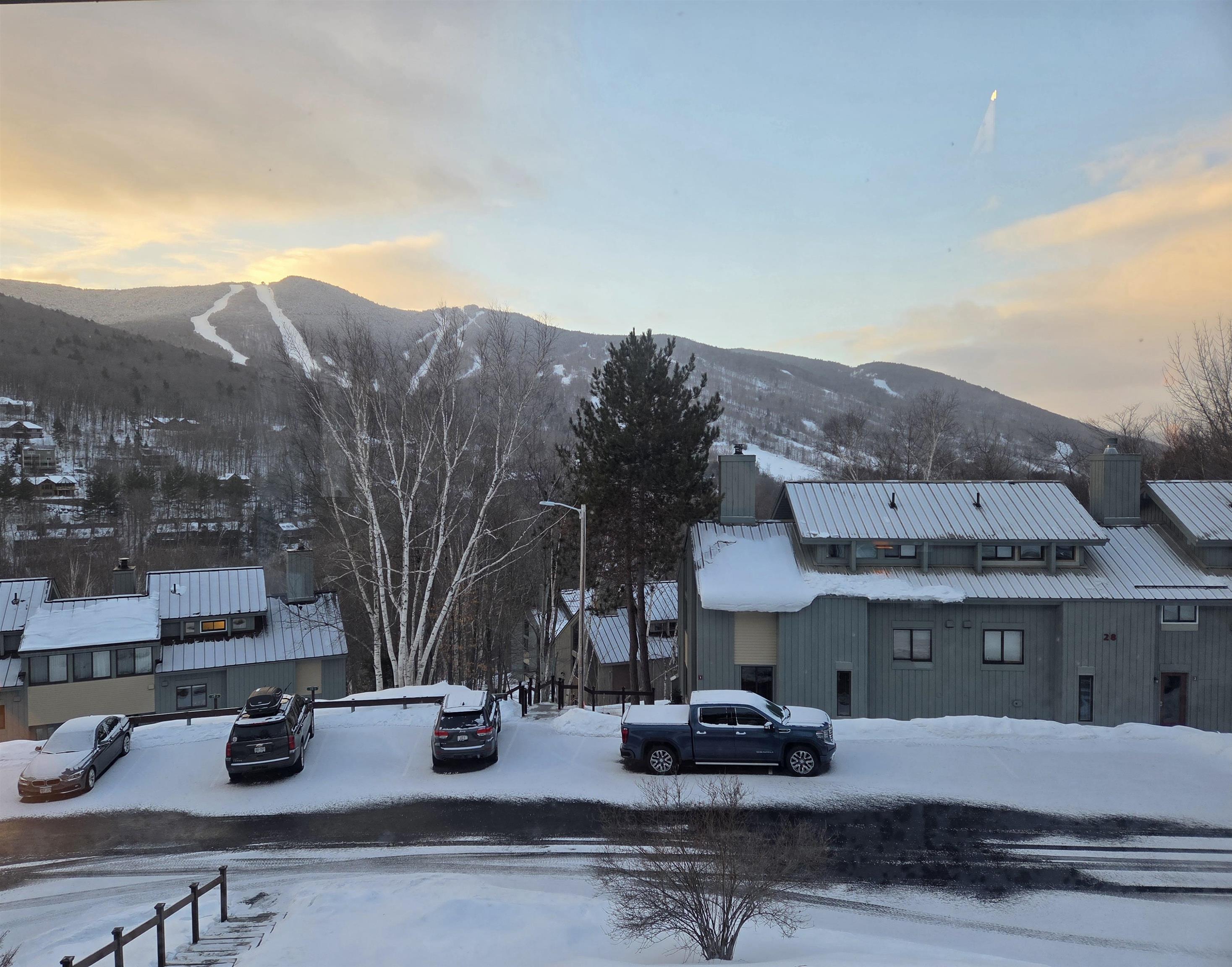 27 Ravine Ln #1, Lincoln, NH 03251