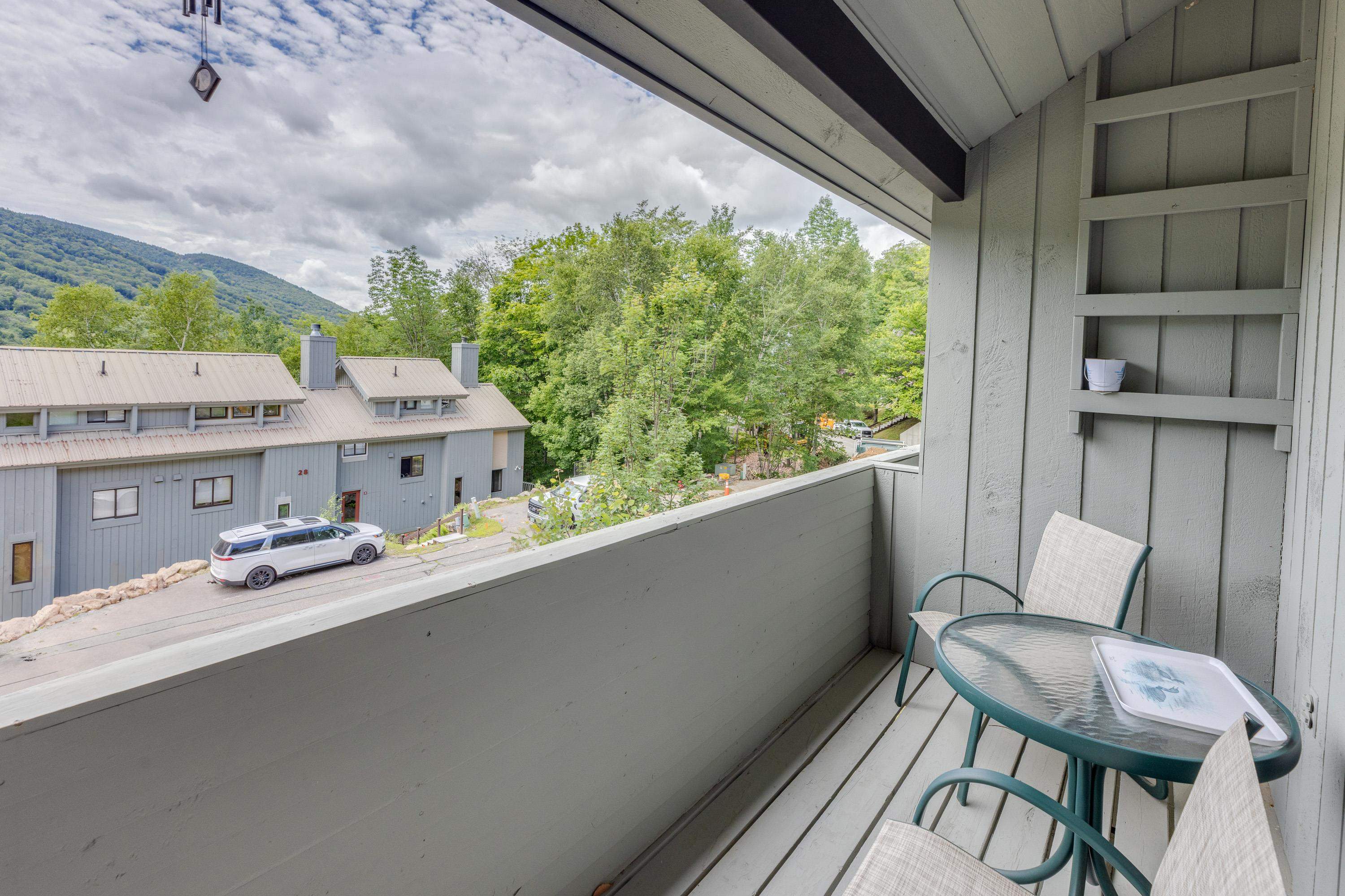 27 Ravine Ln, Lincoln, NH 03251