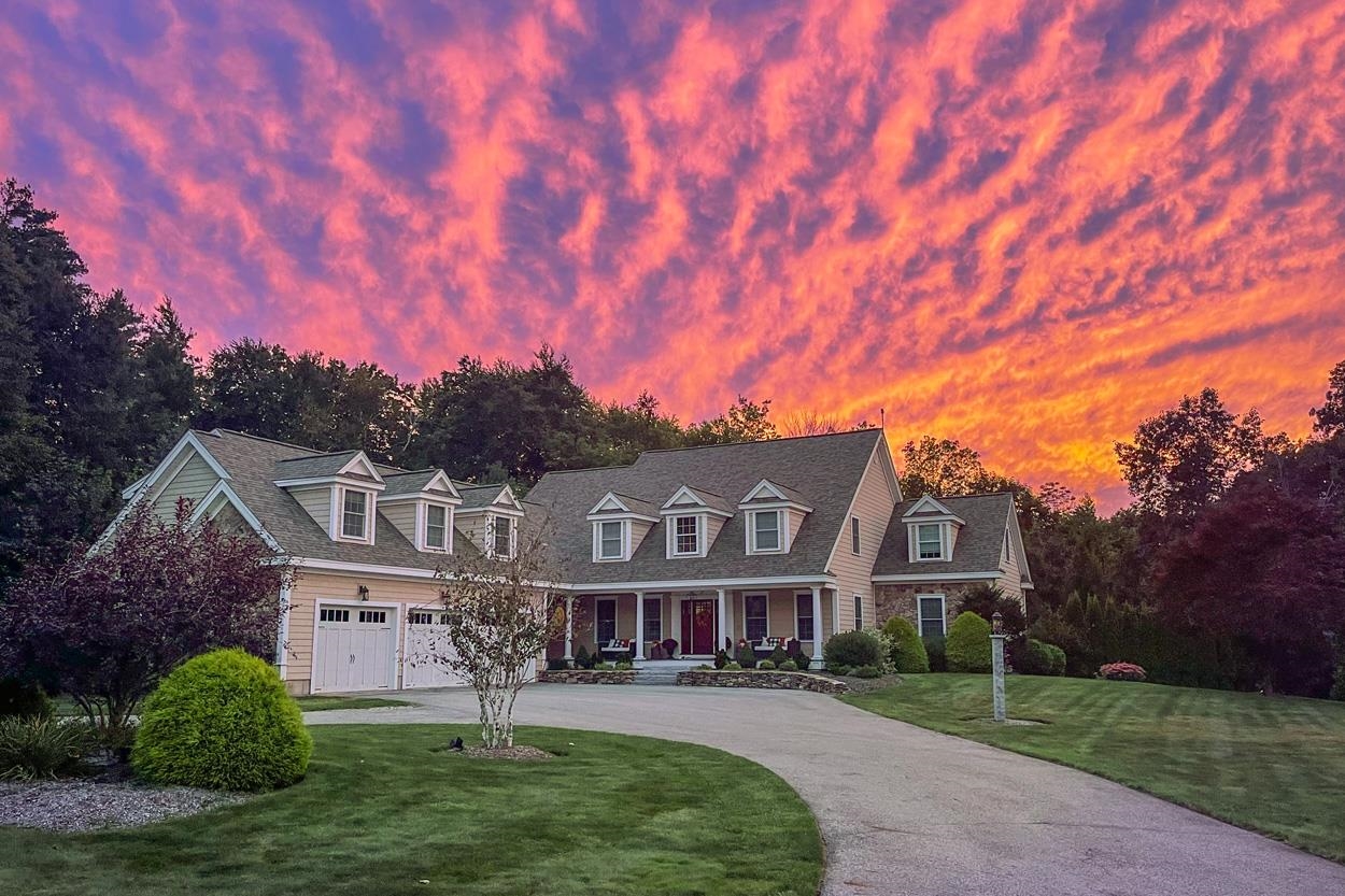 Homes for sale in Atkinson, NH | 17 Winslow Dr, Atkinson, NH 03811 | MLS# 5075361