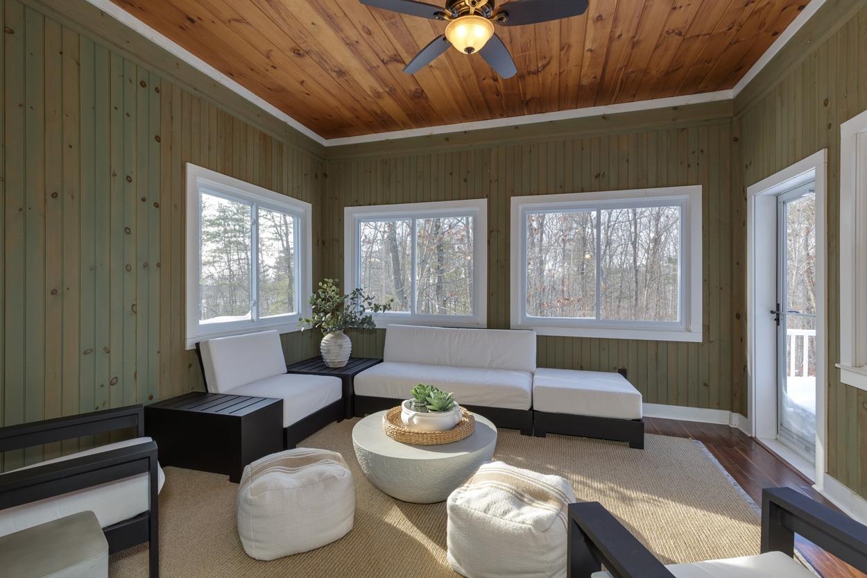 17 Winslow Dr, Atkinson, NH 03811