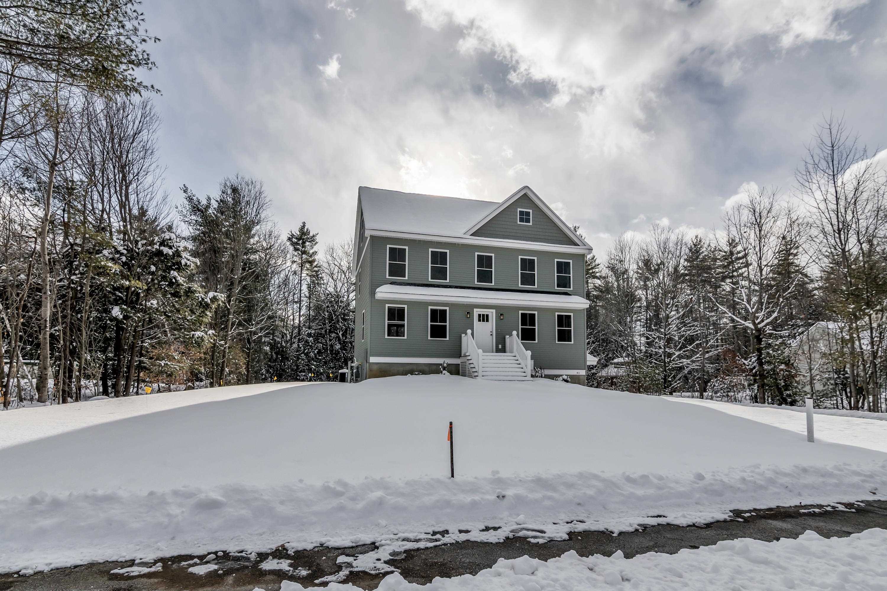 41 Anderson Ln, Rochester, NH 03867