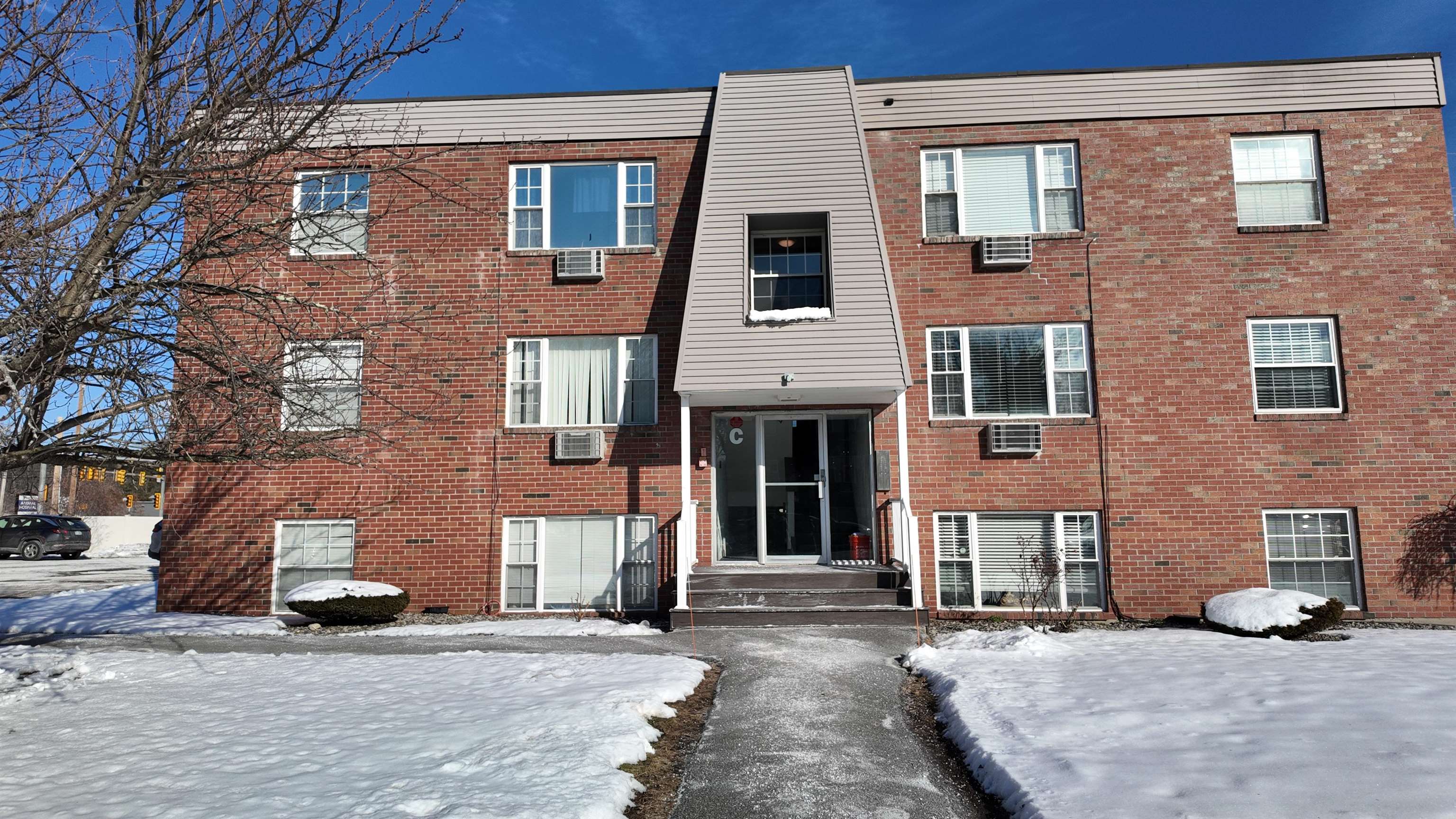 Homes for sale in Salem, NH | 99 Cluff Crossing Rd #E12, Salem, NH 03079 | MLS# 5075387