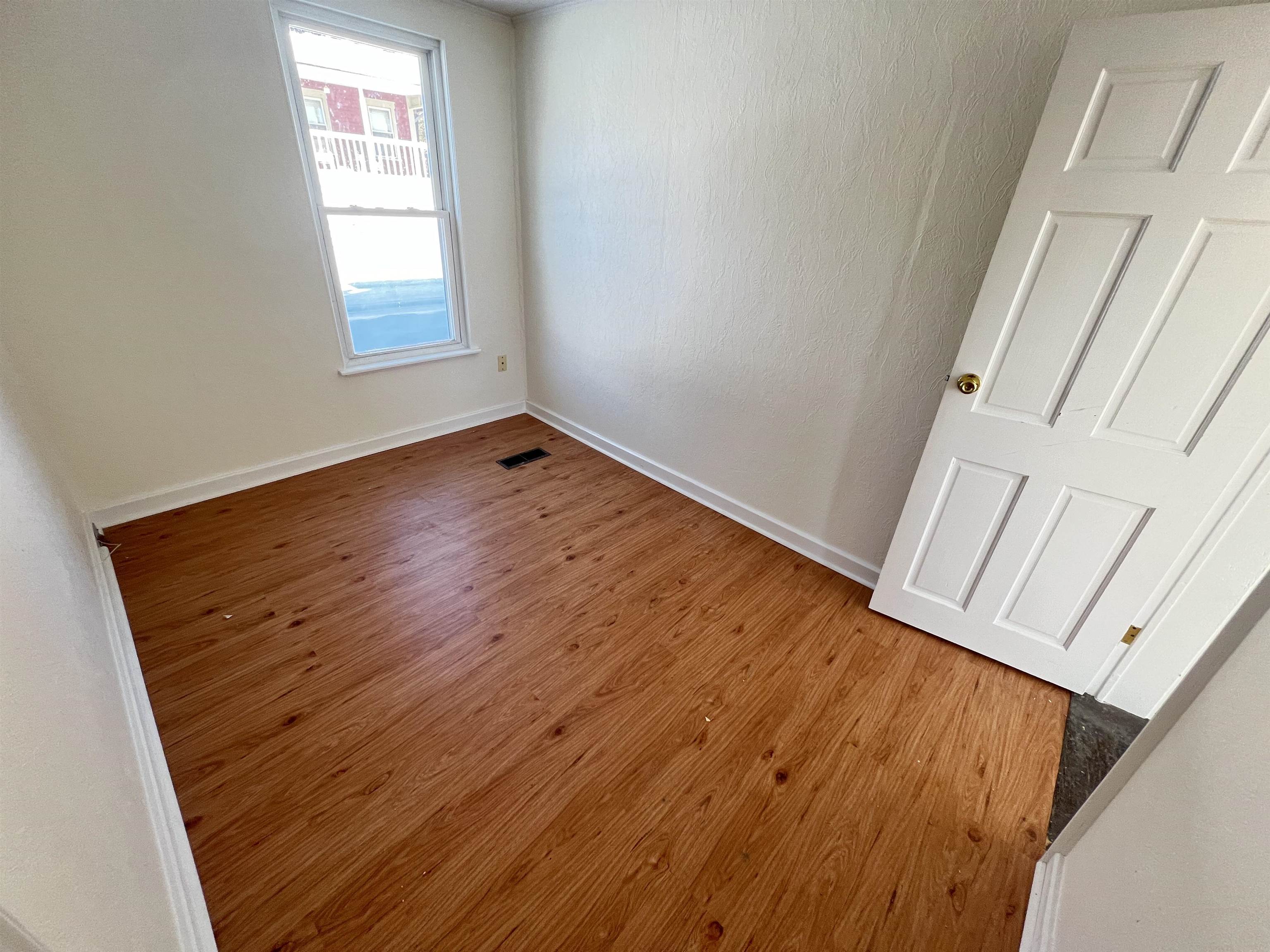 3 Winter St, Lebanon, NH 03766