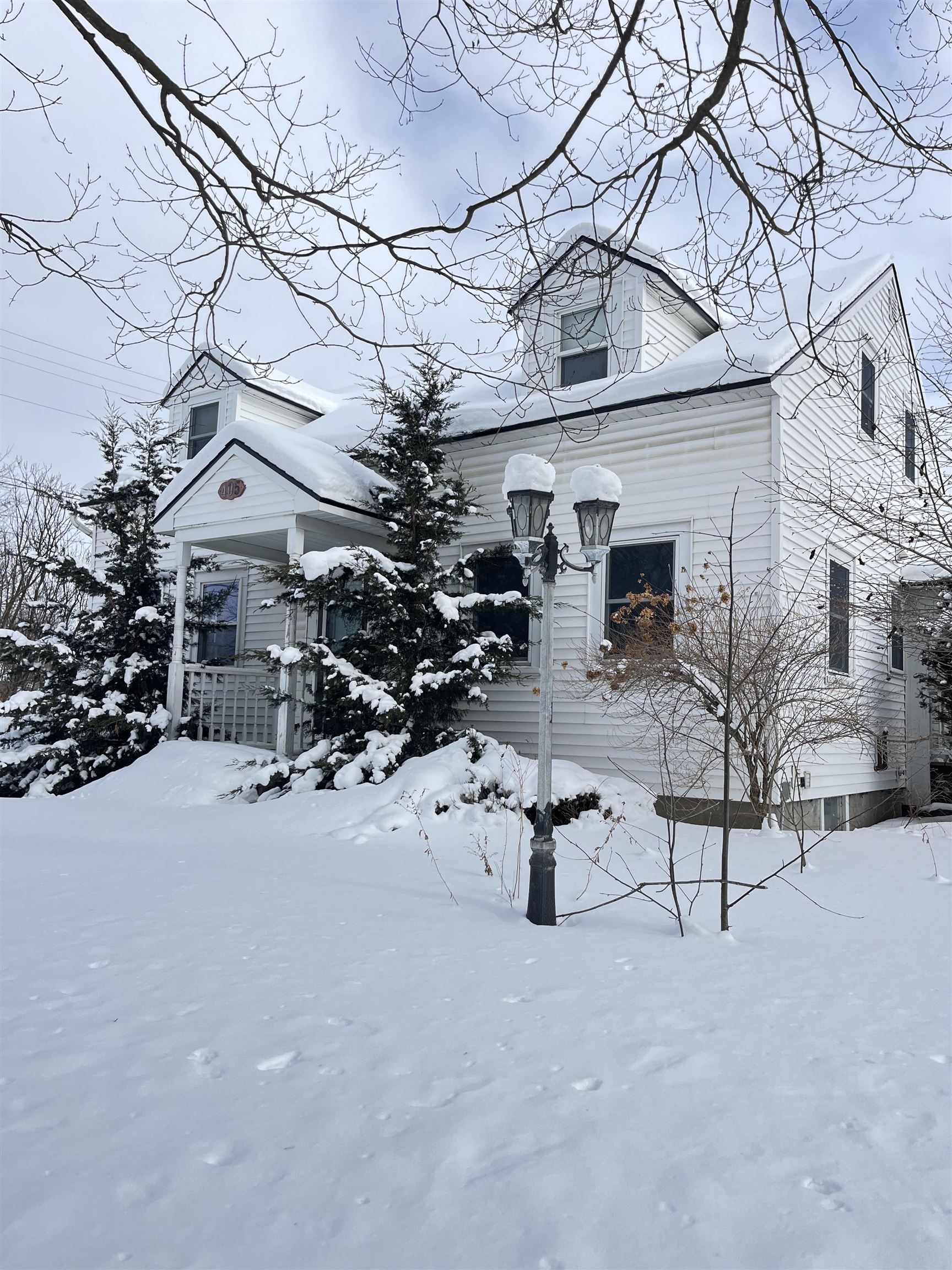 Homes for sale in Derby, VT | 405 Main St, Derby, VT 05829 | MLS# 5075394