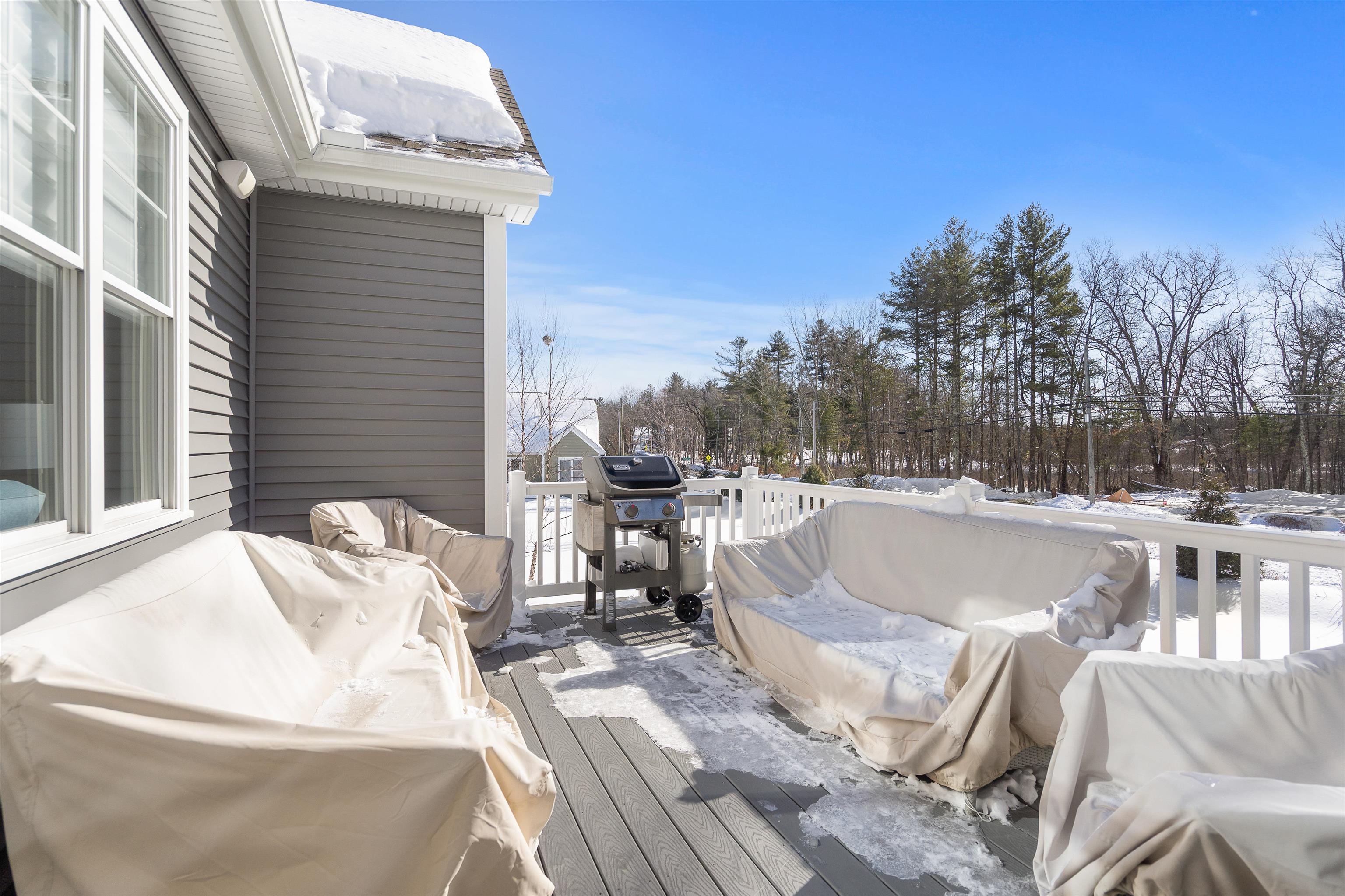 6 Testament Cir, Nashua, NH 03062