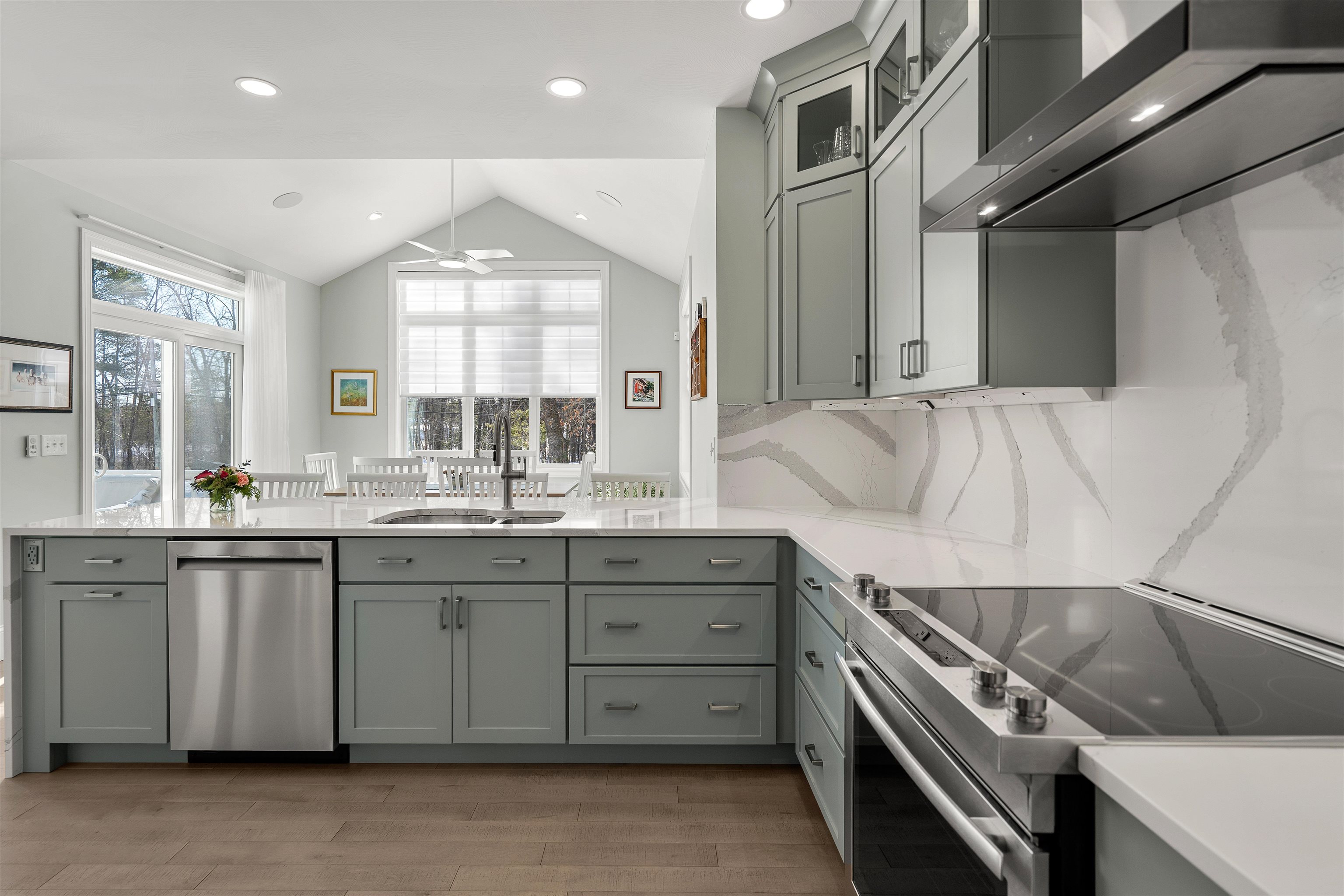 6 Testament Cir, Nashua, NH 03062