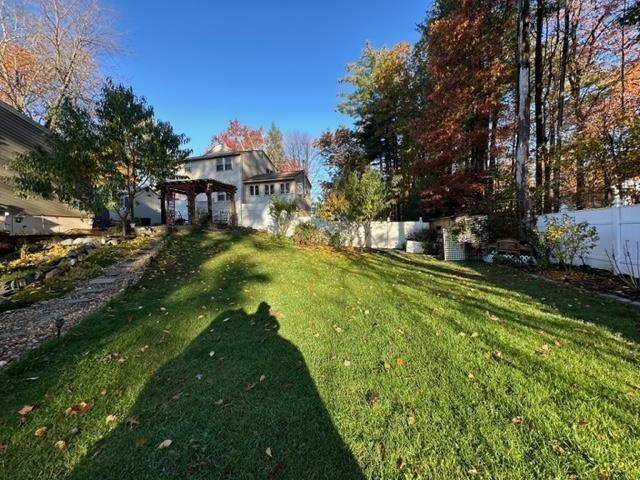 7 Bradford St, Nashua, NH 03063