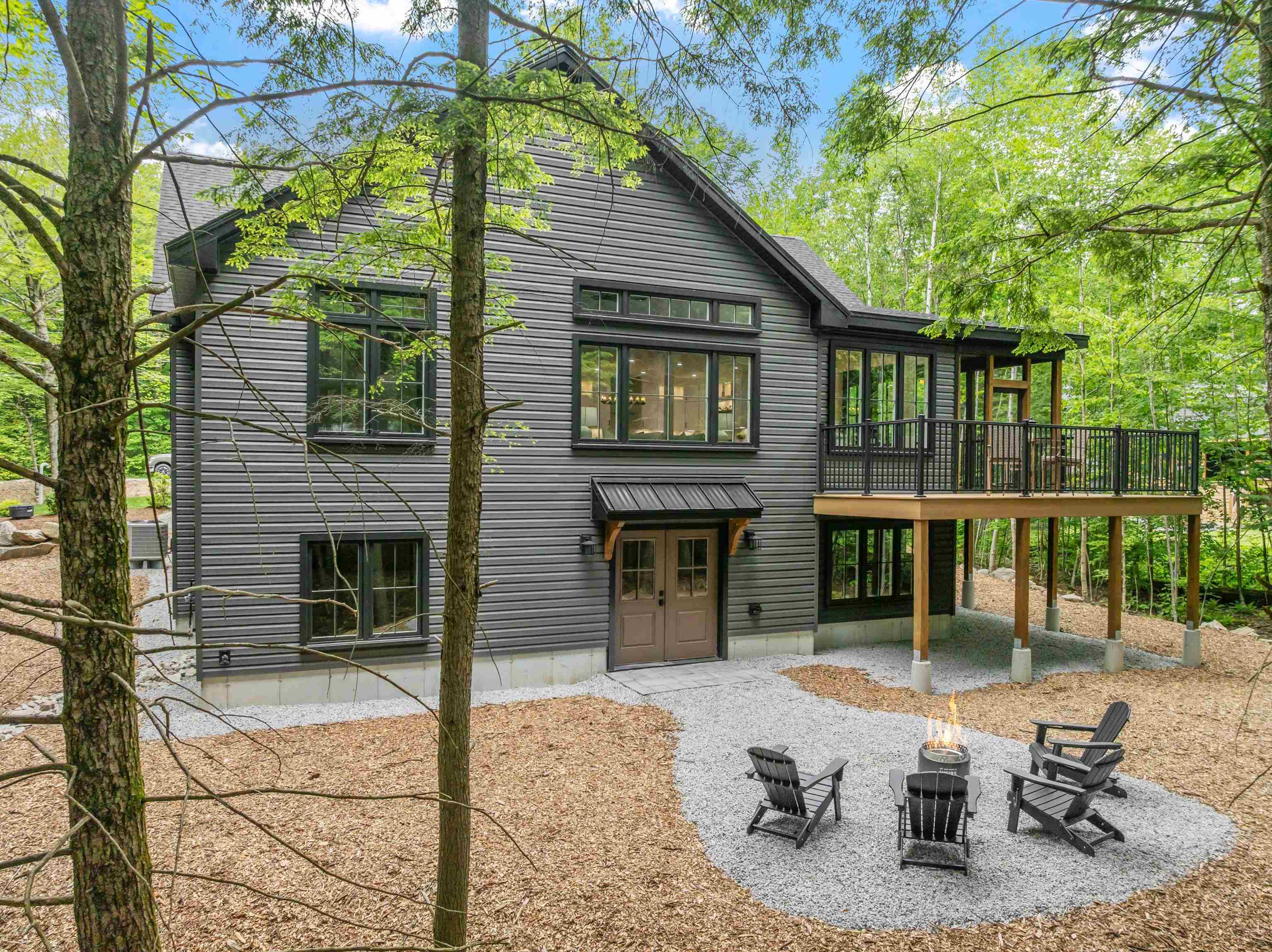 44 Valley Rd, Tuftonboro, NH 03816