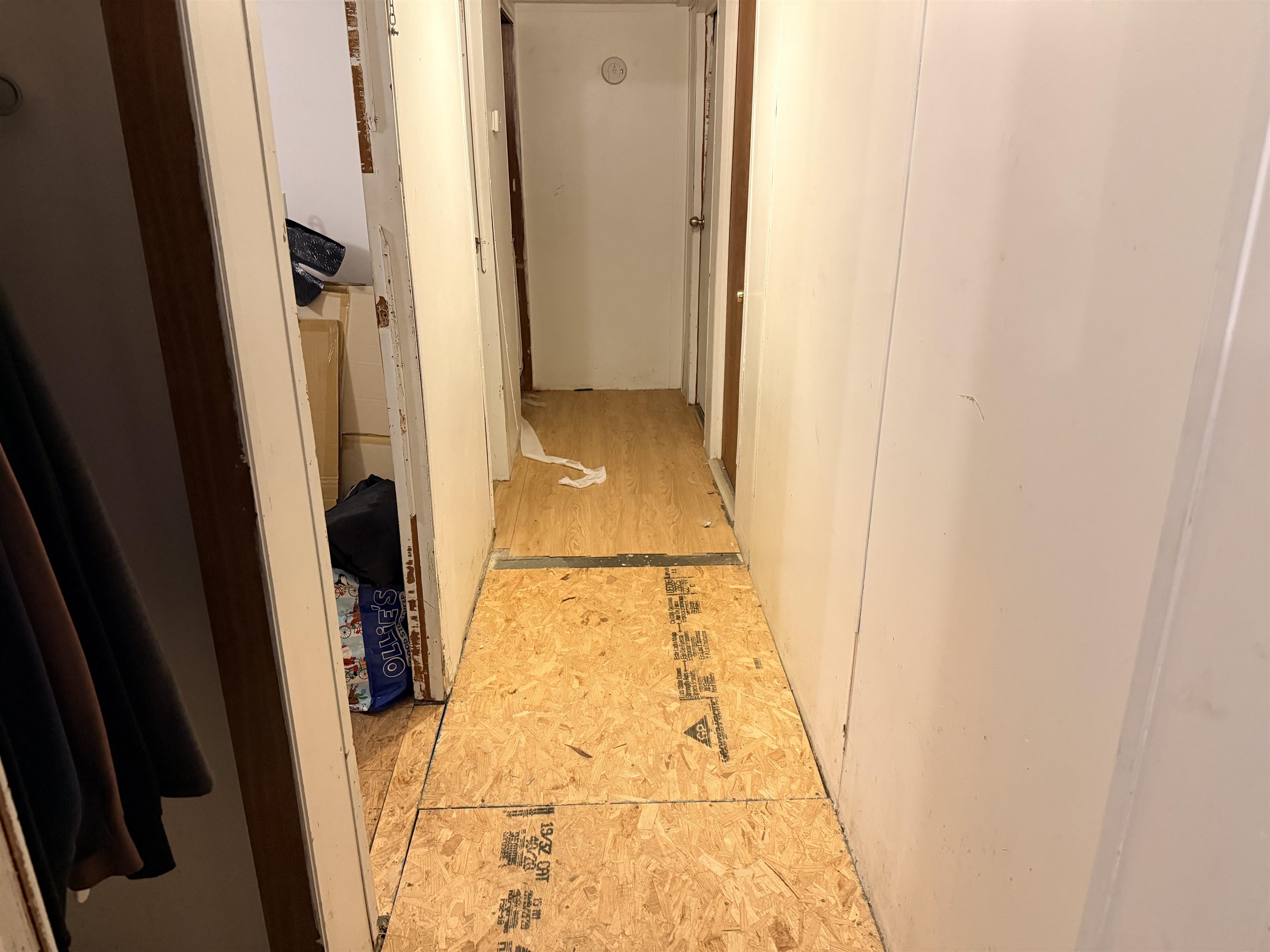 9 Mccusker Pl, Claremont, NH 03743