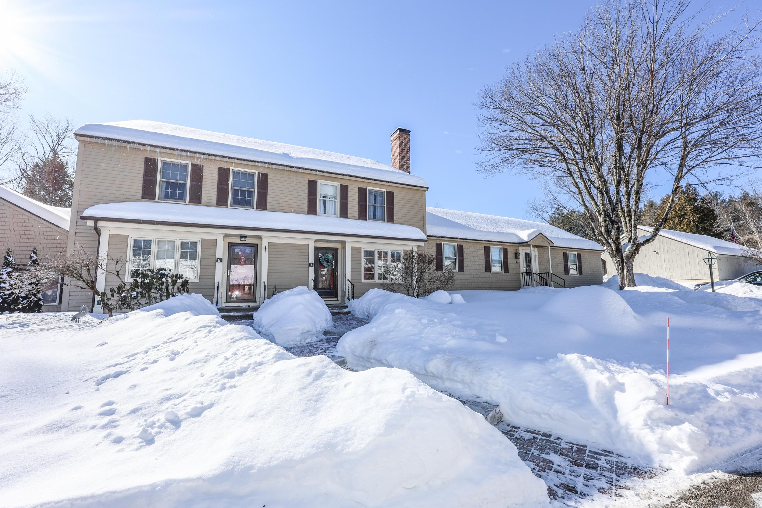7 Colonial Sq, Peterborough, NH 03458