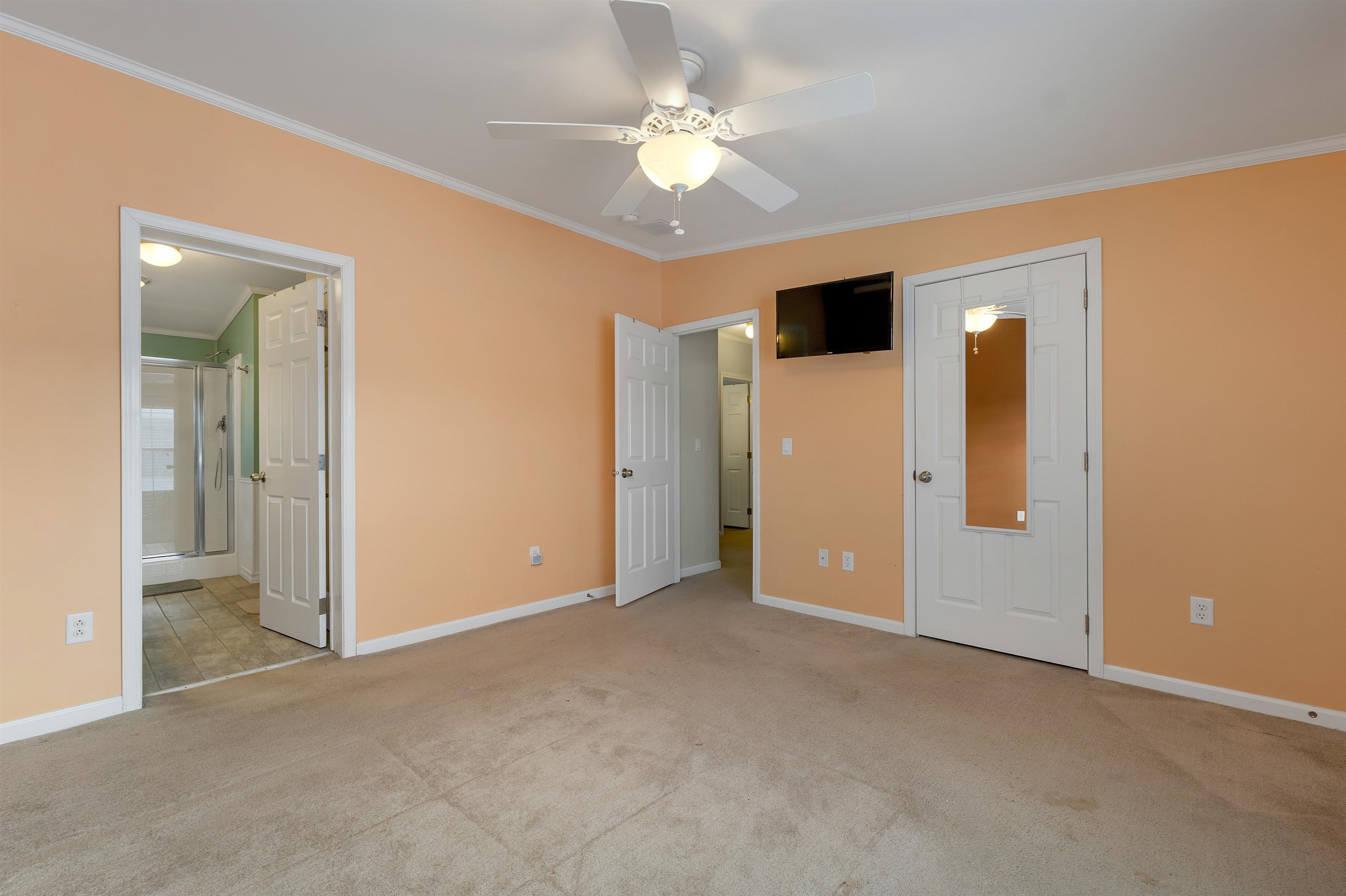 71 Caddy Dr, Salem, NH 03079