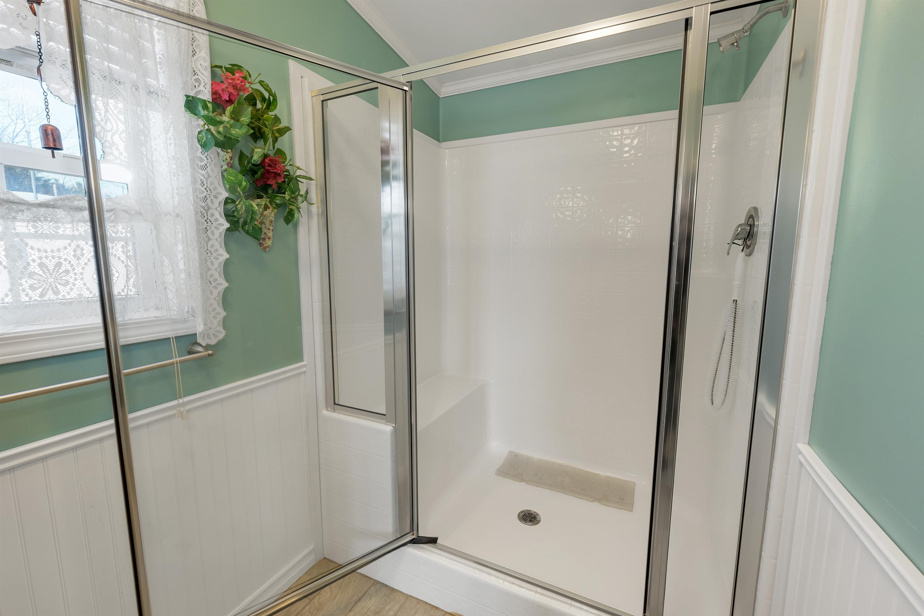 71 Caddy Dr, Salem, NH 03079