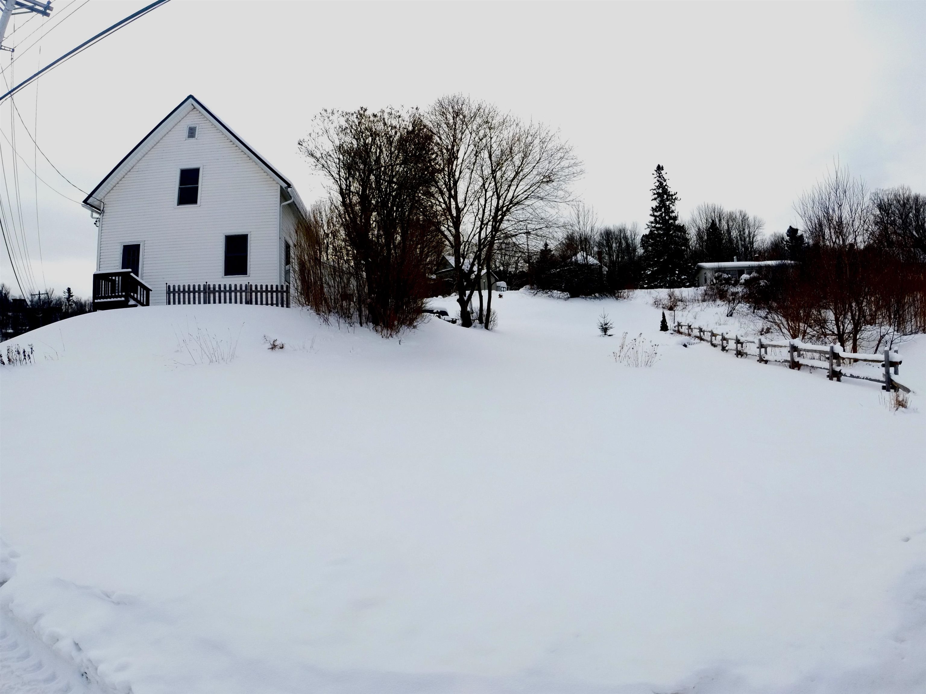 Homes for sale in Newport City, VT | 177 Lake Rd, Newport City, VT 05855 | MLS# 5075453