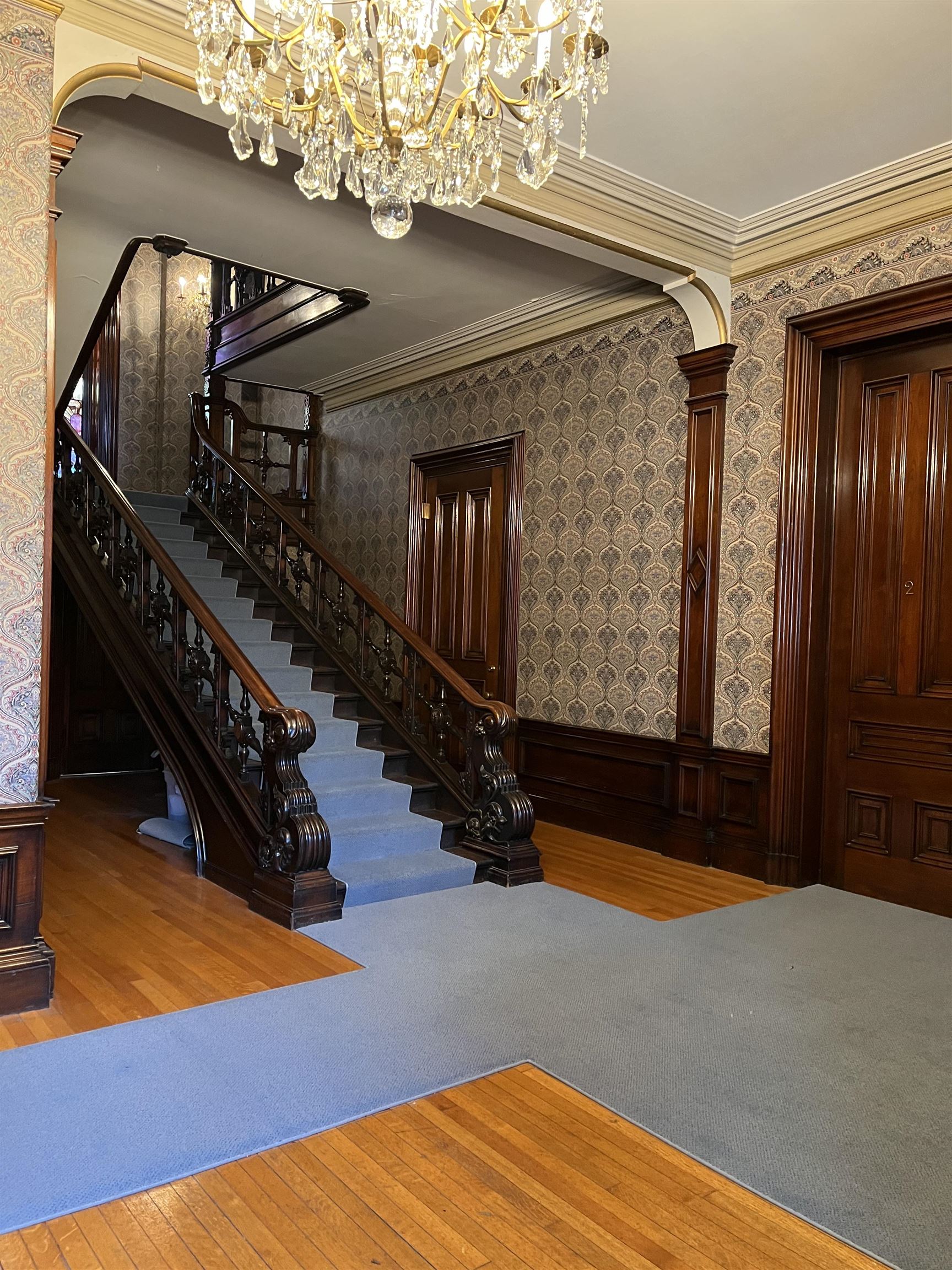 241 Middle St #2, Portsmouth, NH 03801