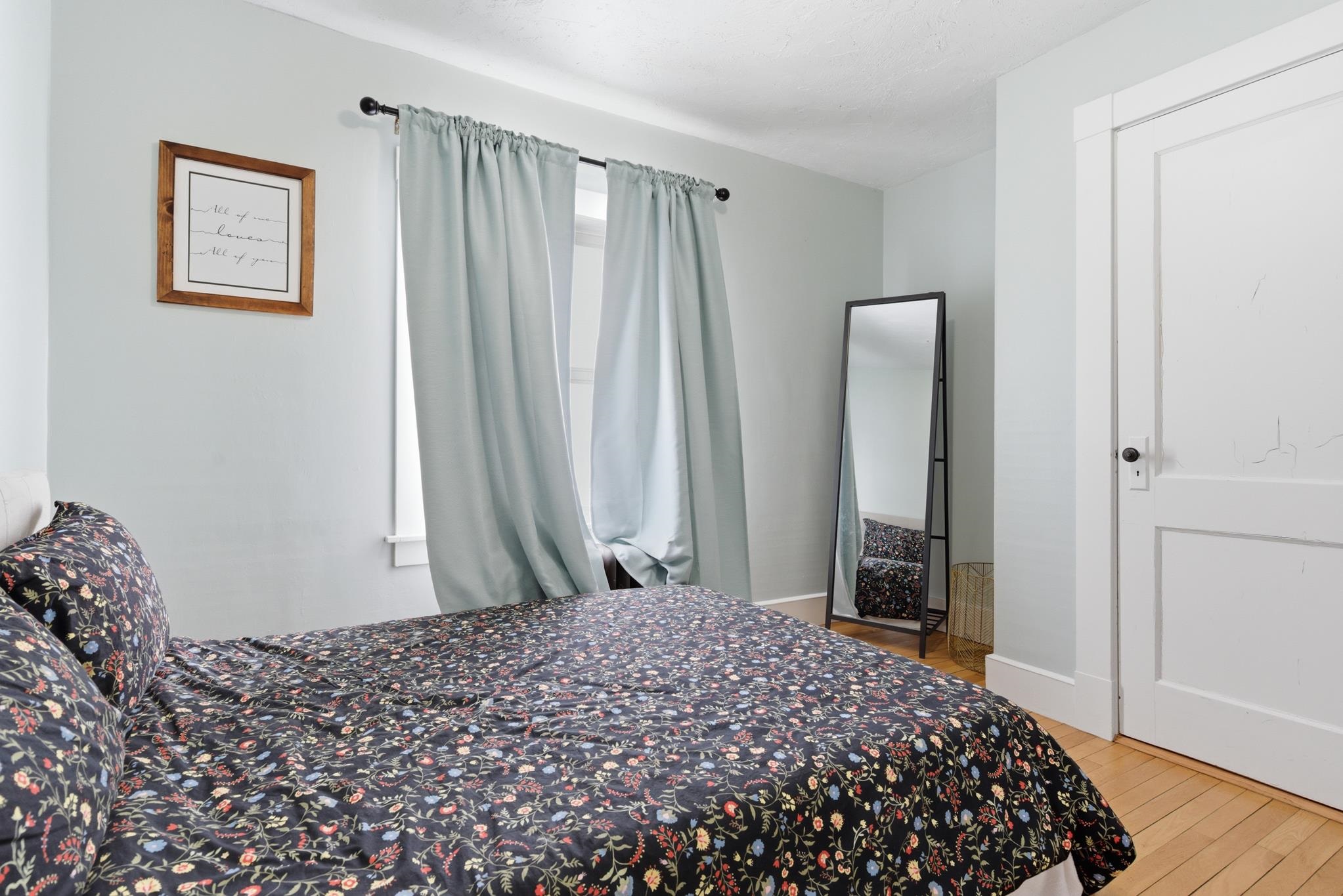 127 Belvidere St, Laconia, NH 03246