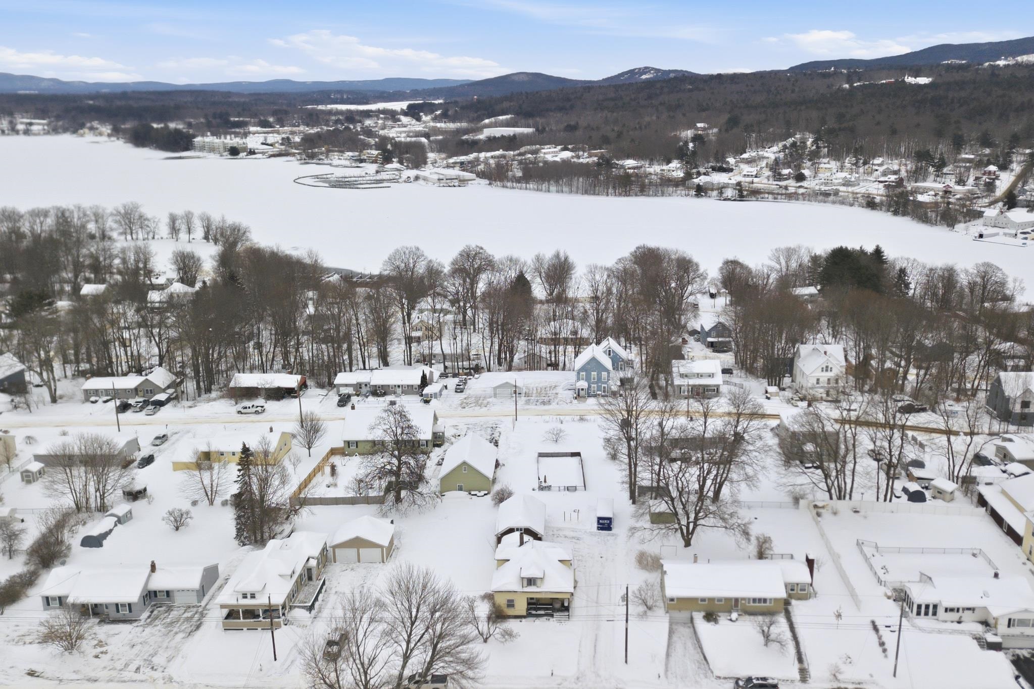 00 North St, Laconia, NH 03246