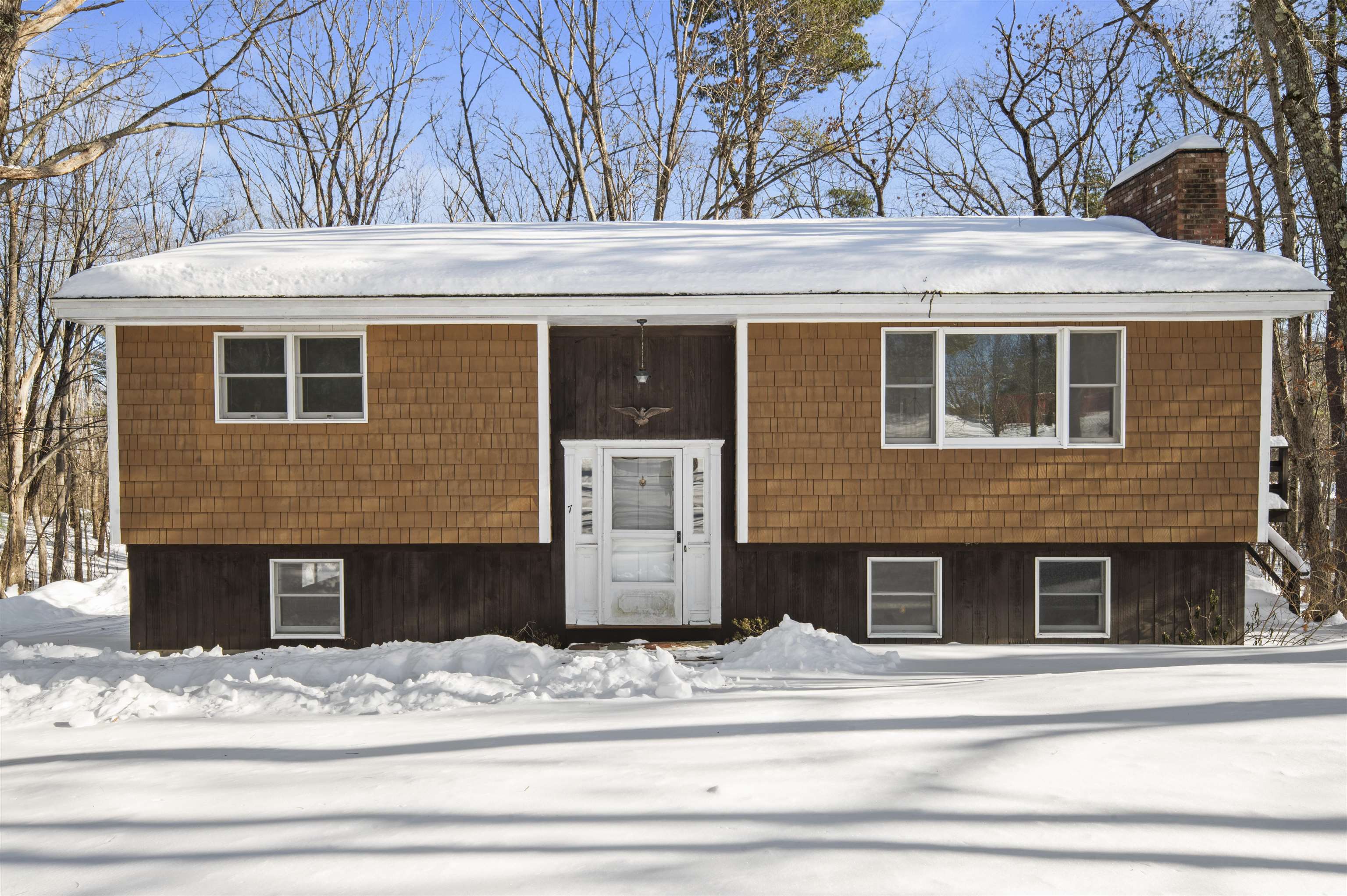 7 Birch Dr, Newmarket, NH 03857