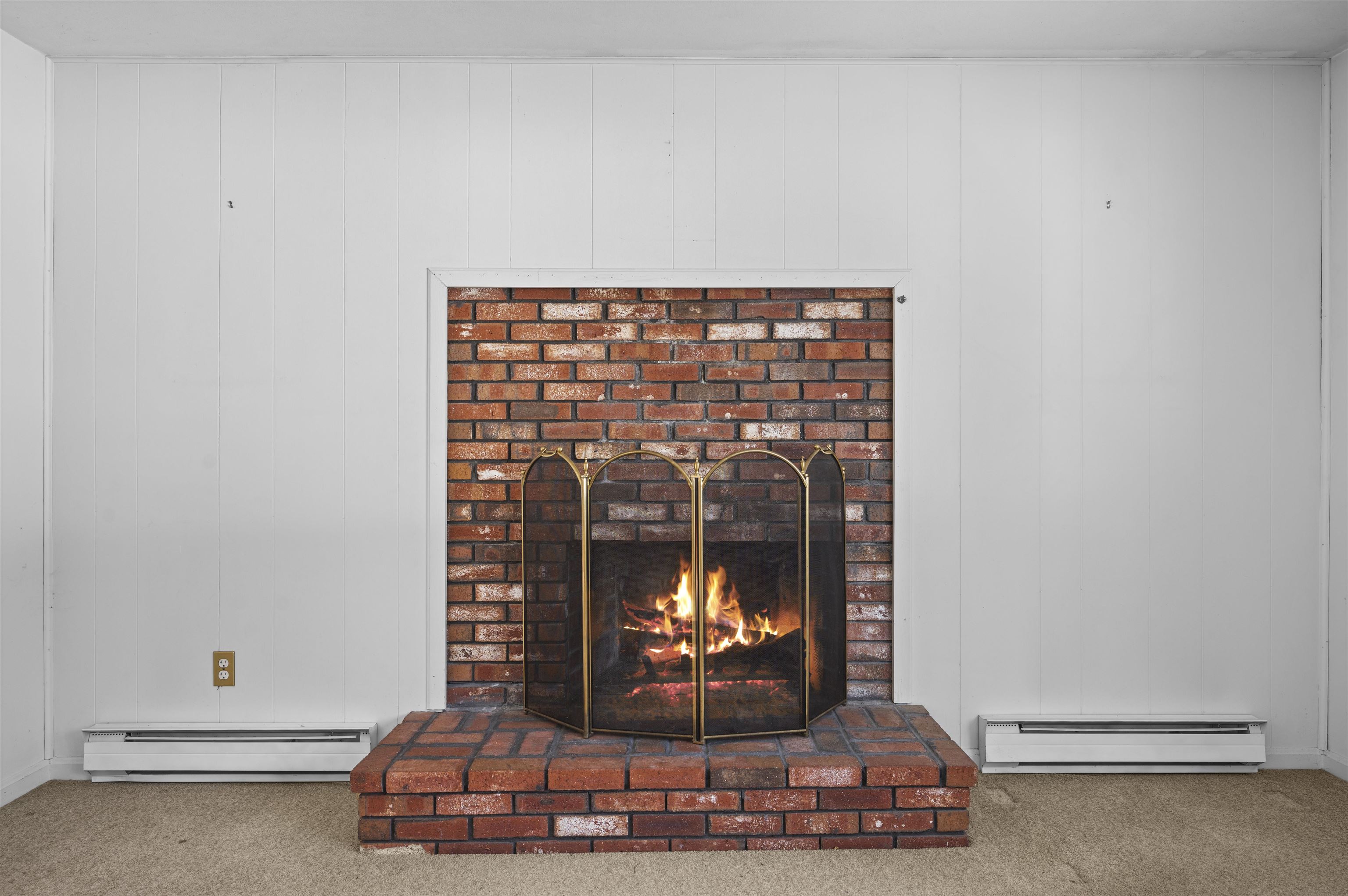 7 Birch Dr, Newmarket, NH 03857