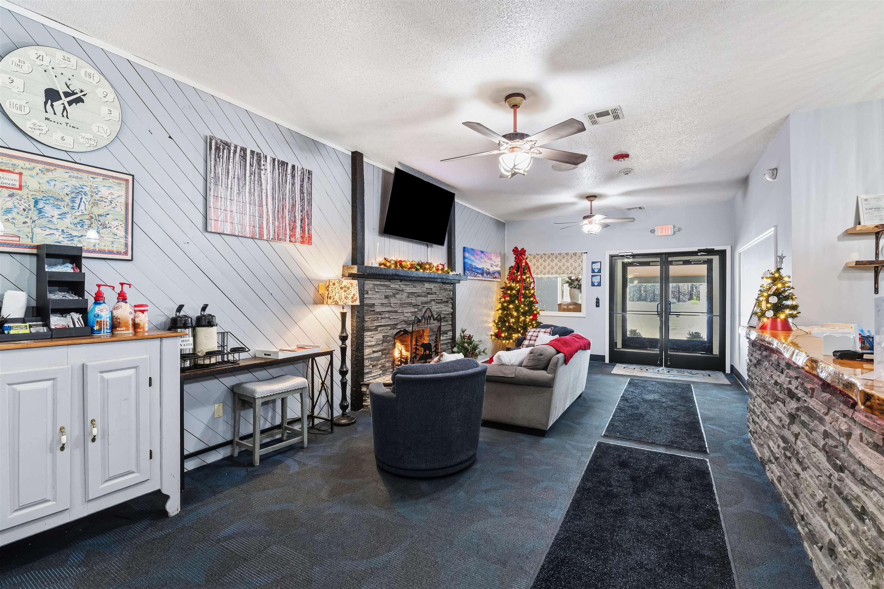 2955 White Mountain Hw, Conway, NH 03860