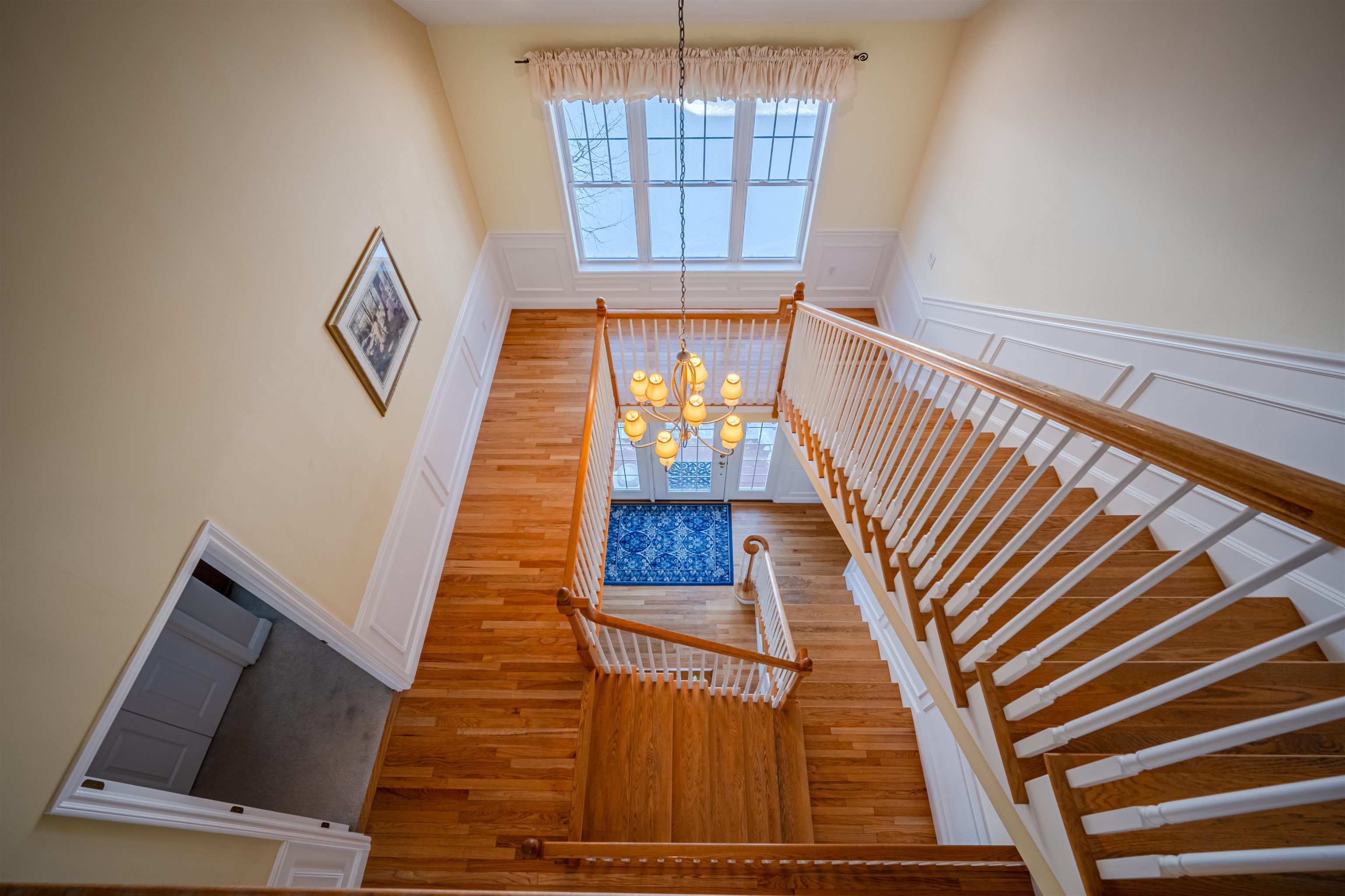 3 Chisholm Farm Dr, Stratham, NH 03885