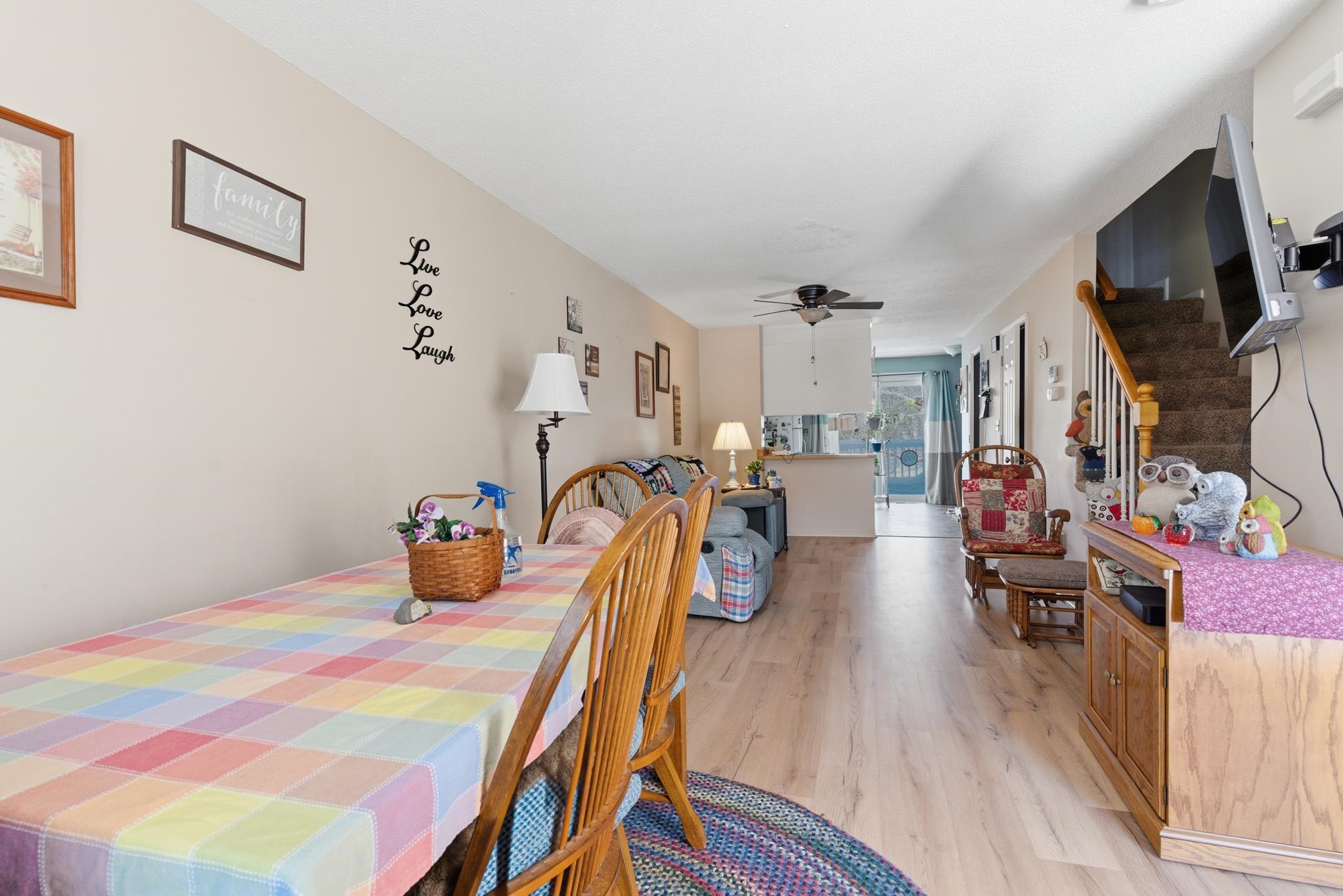 547 Fox Hollow Way, Manchester, NH 03104