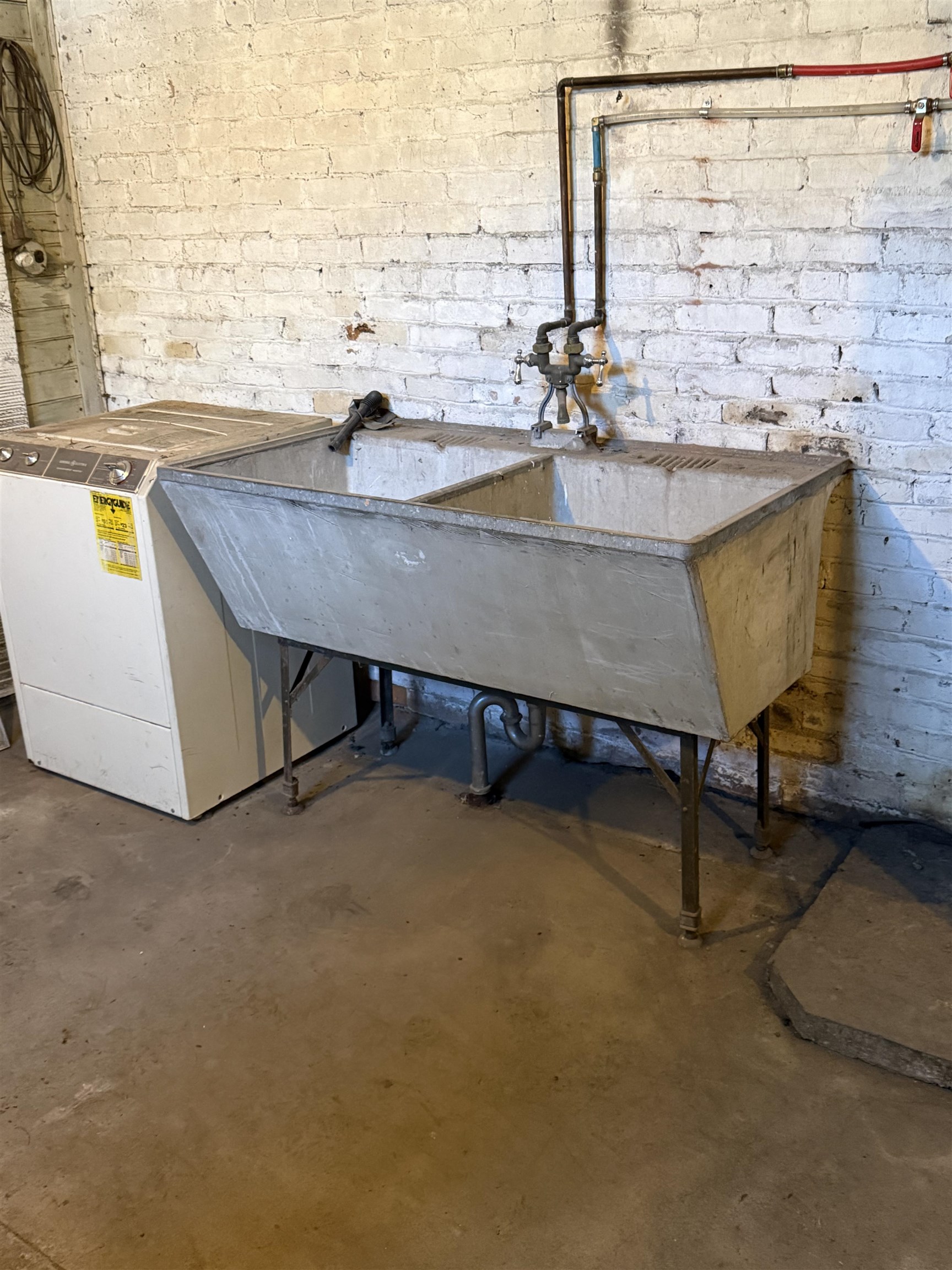 44 Old Alstead Rd, Charlestown, NH 03603