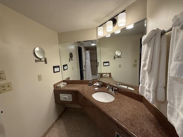 90 Loon Mountain Rd, Lincoln, NH 03251