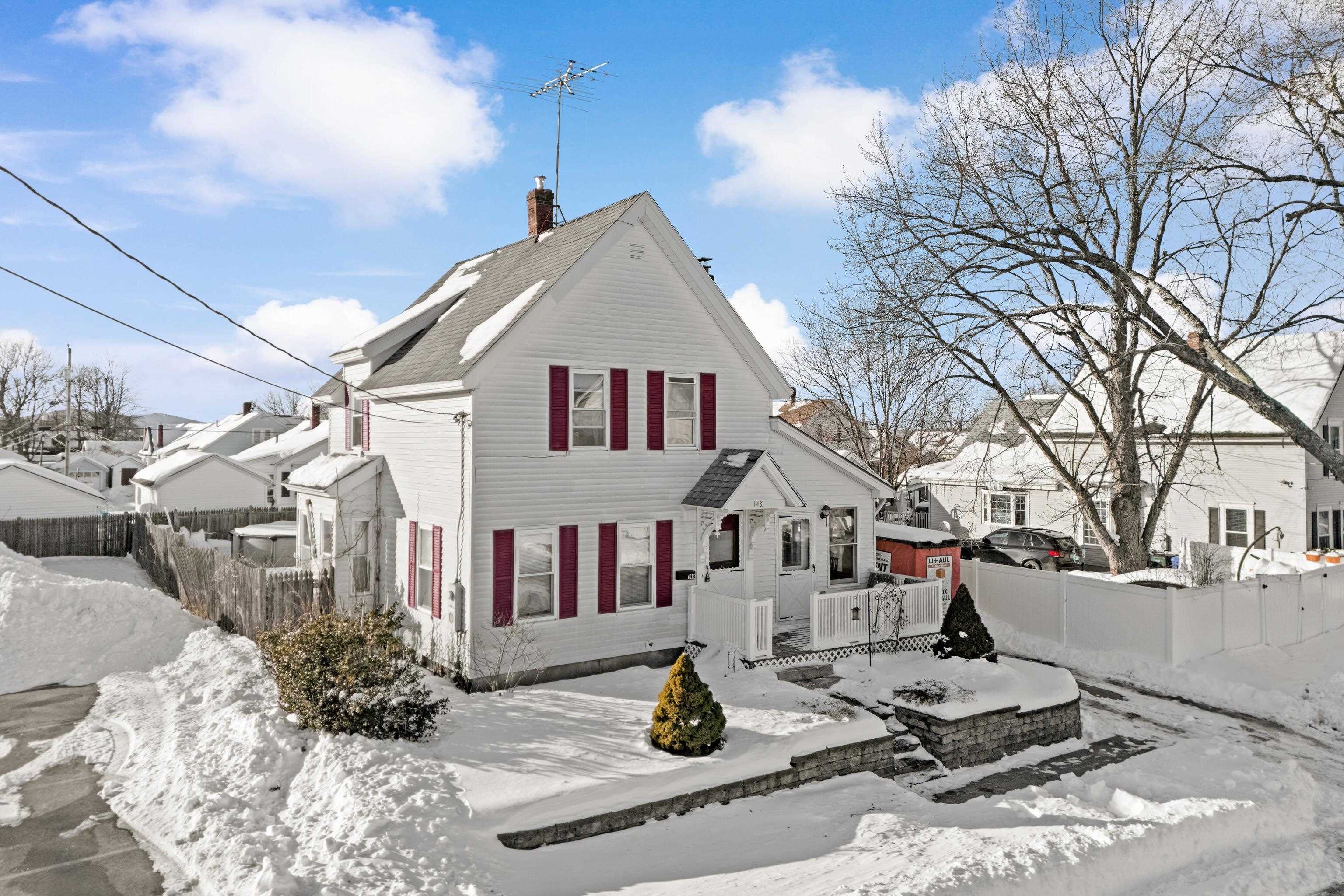 148 Cypress St, Manchester, NH 03103