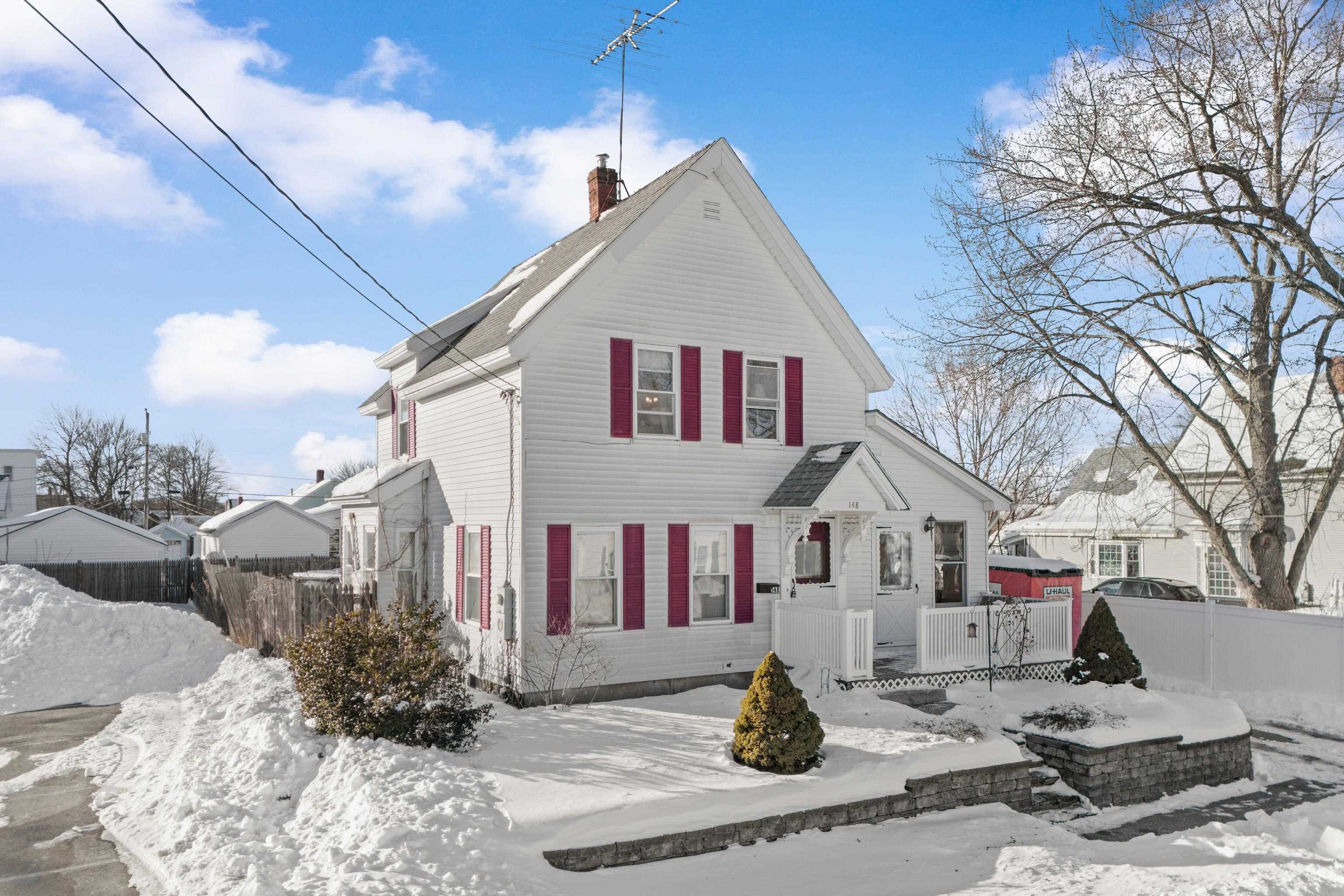 148 Cypress St, Manchester, NH 03103