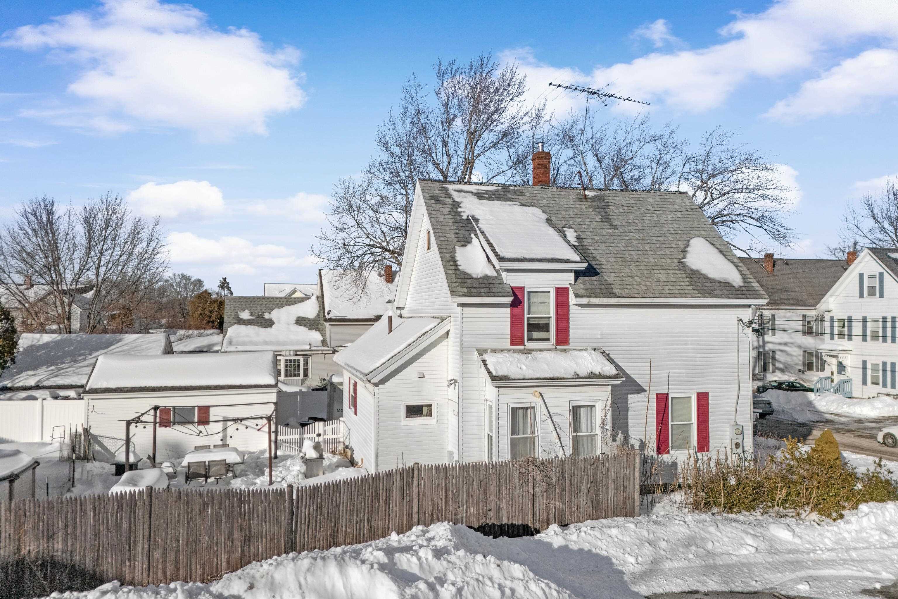 148 Cypress St, Manchester, NH 03103