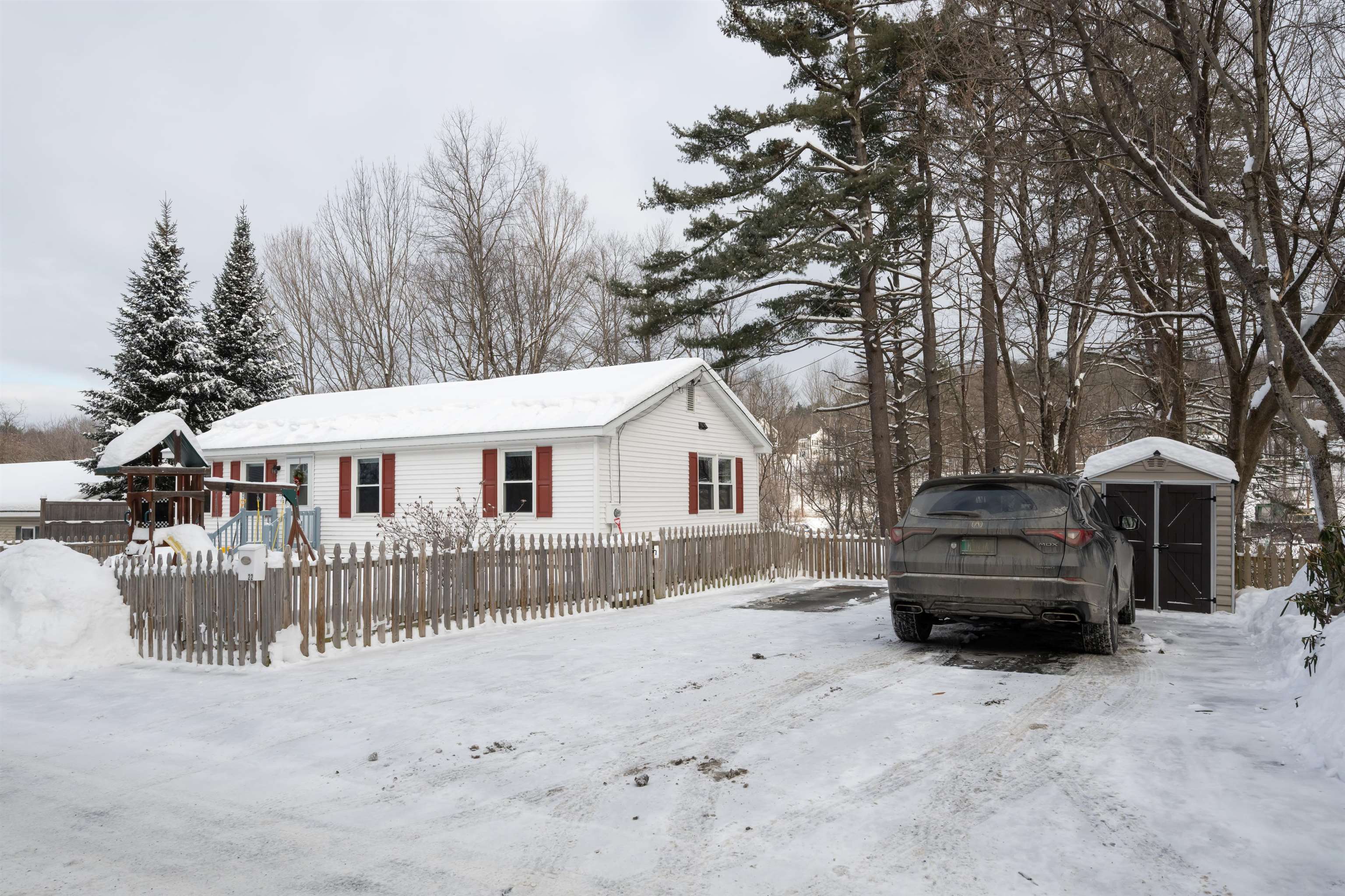 22 Dulac St, Lebanon, NH 03766