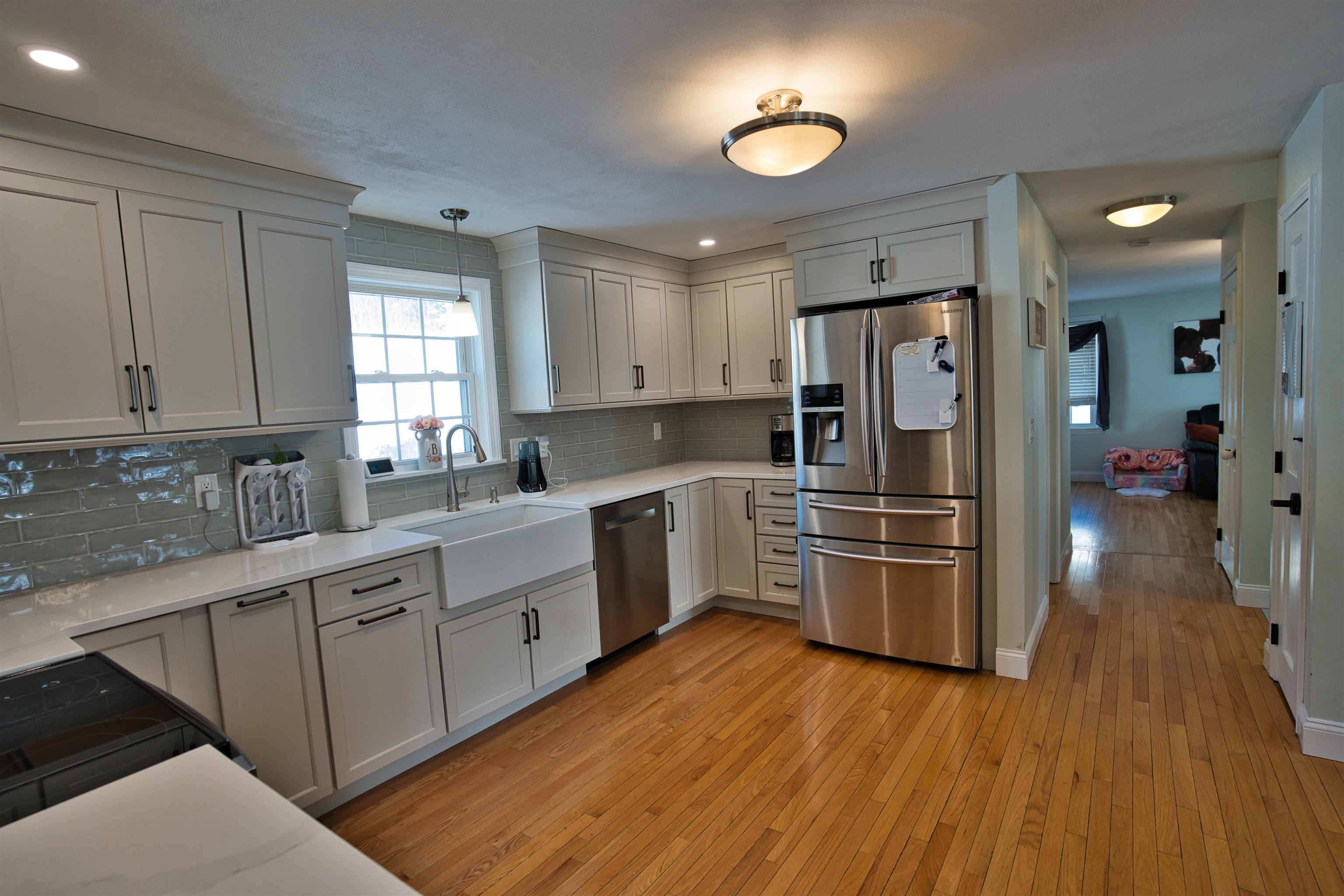 78 Lynwood Ln, Manchester, NH 03109