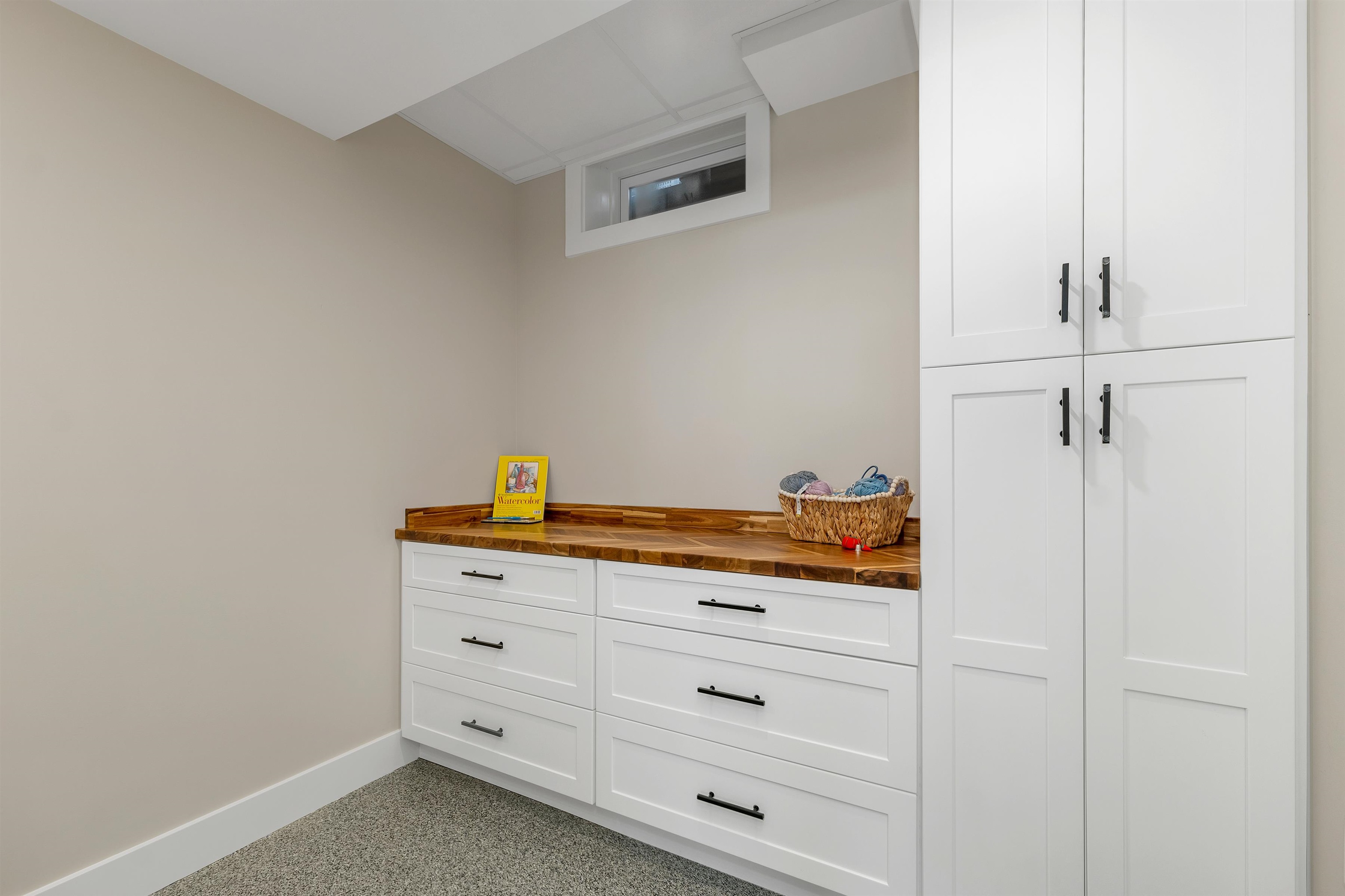 60 White Oaks Rd, Laconia, NH 03246